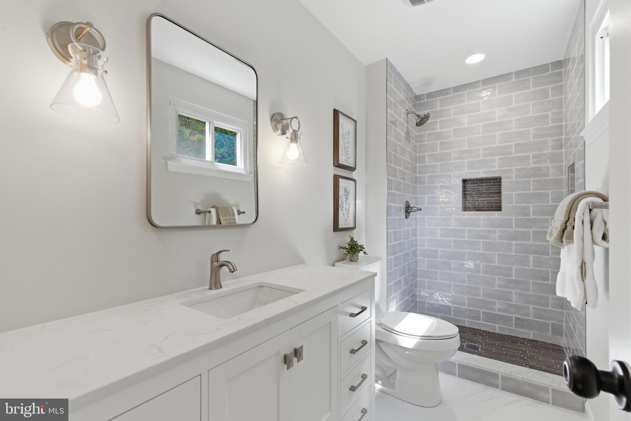 KINGS PARK WEST - Residential