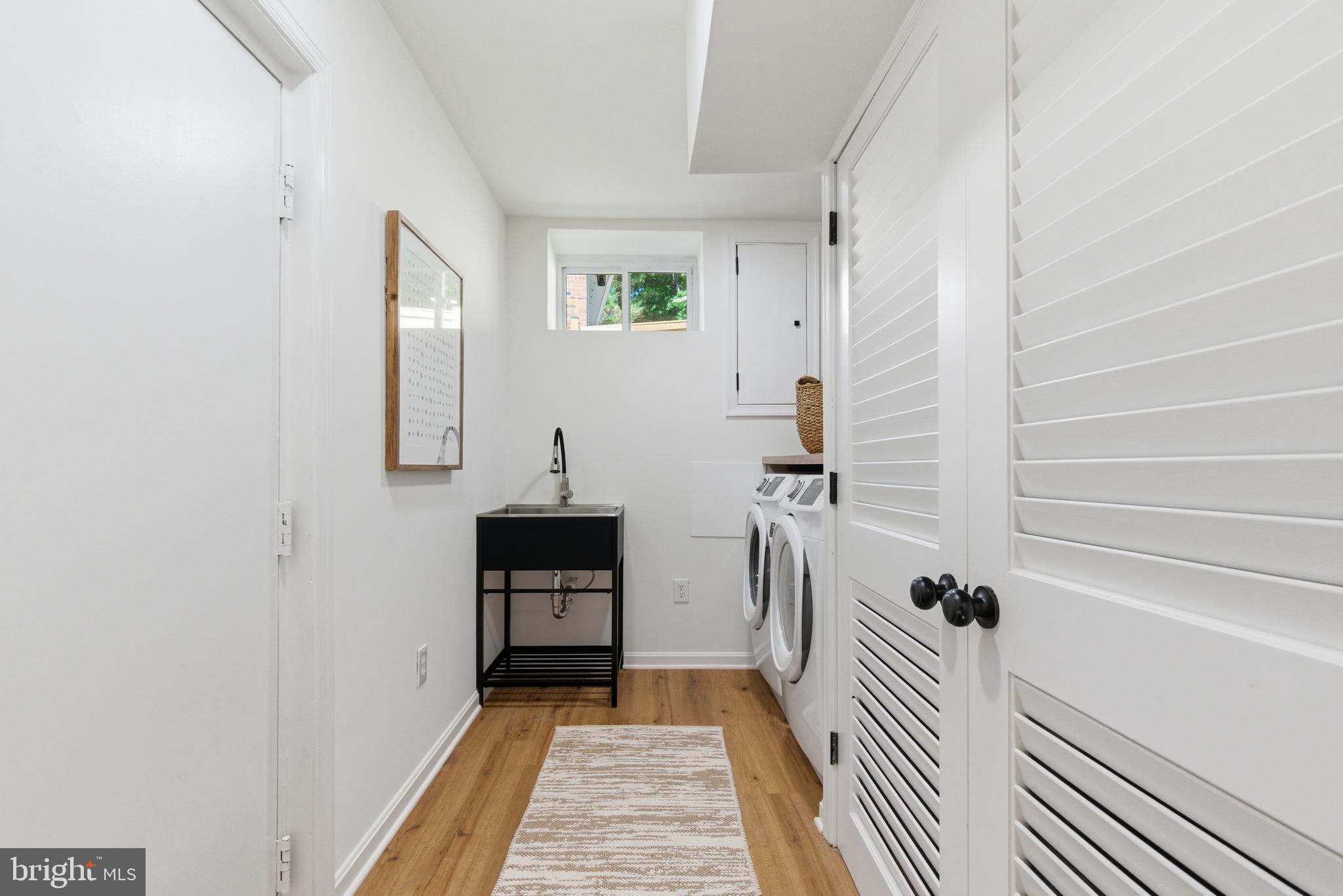 KINGS PARK WEST - Residential