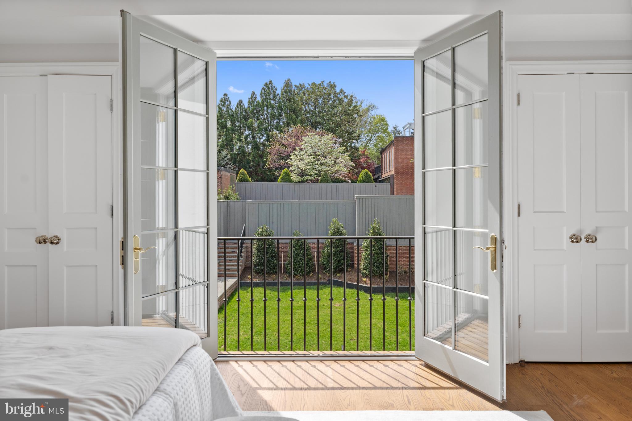 GEORGETOWN - Residential