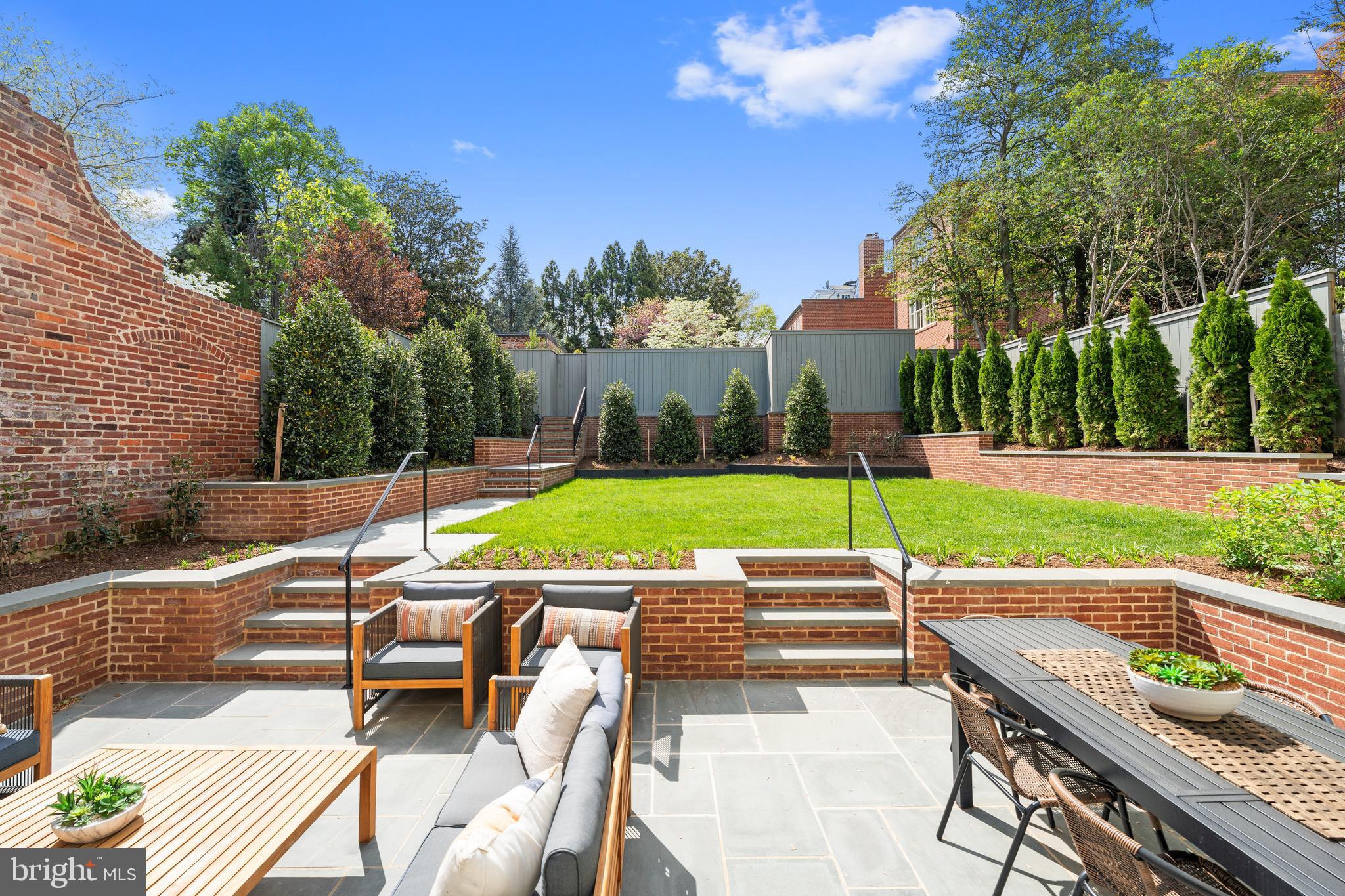 GEORGETOWN - Residential