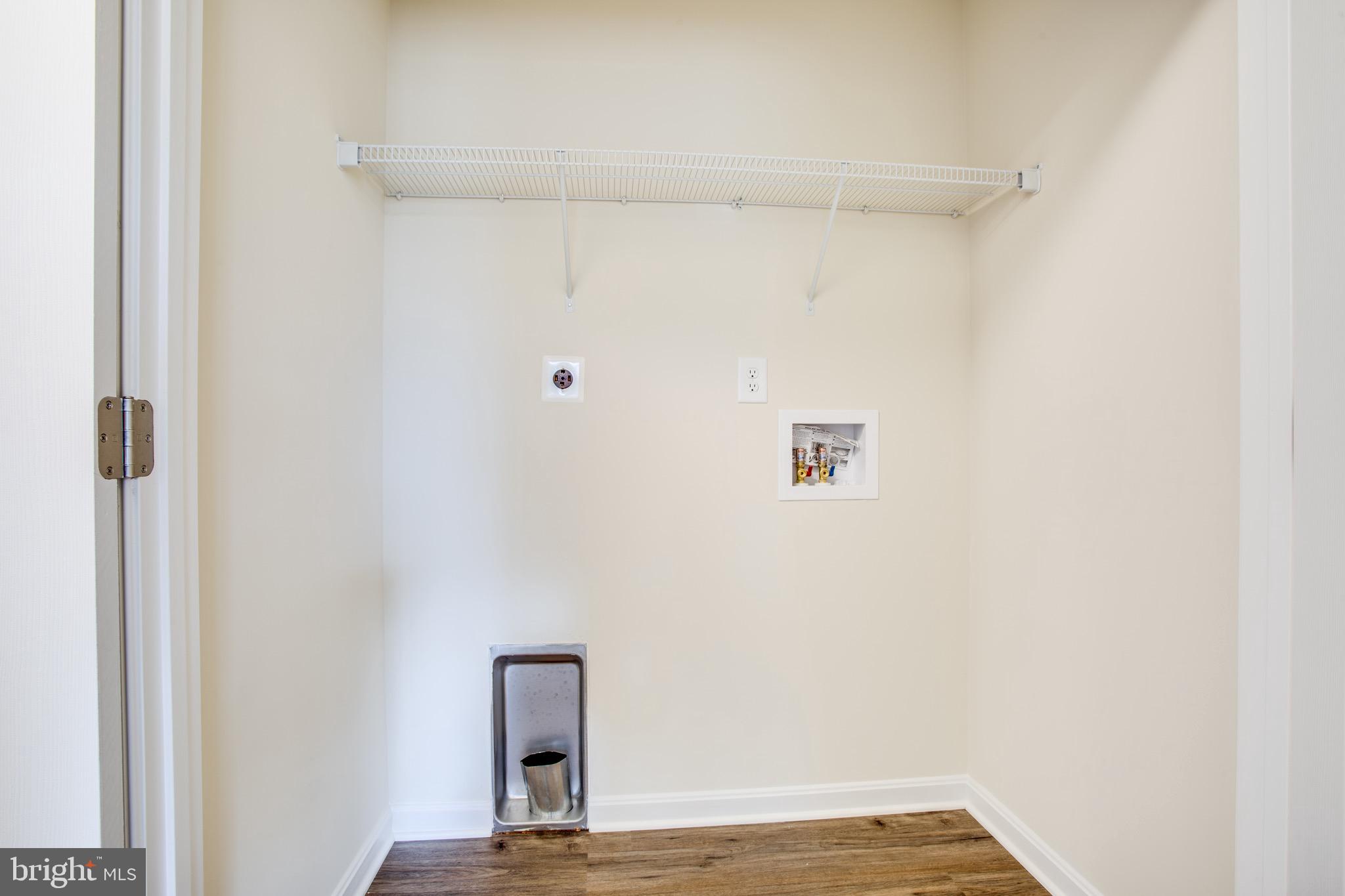 GLEBE HARBOR - Residential