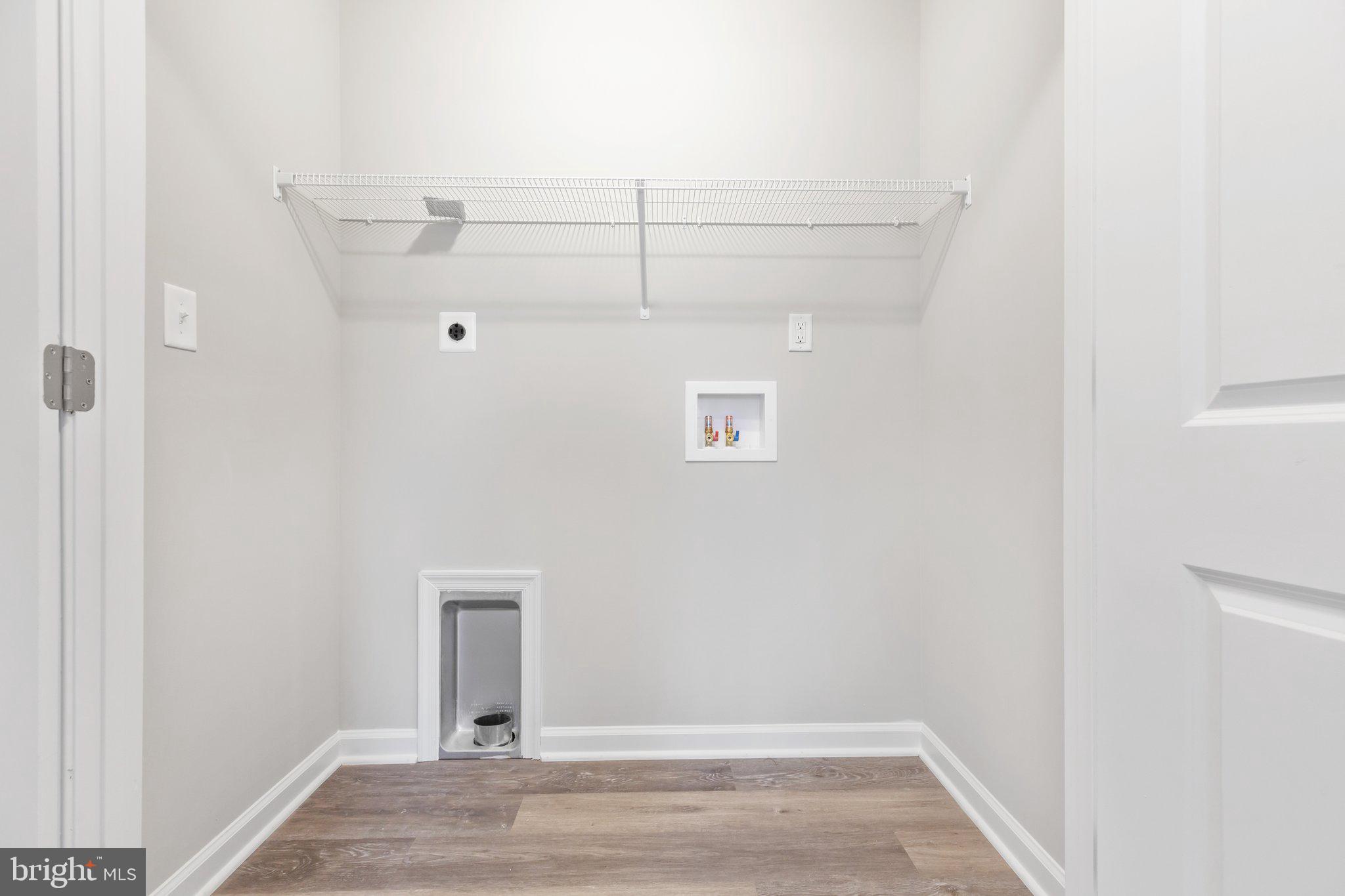 GLEBE HARBOR - Residential