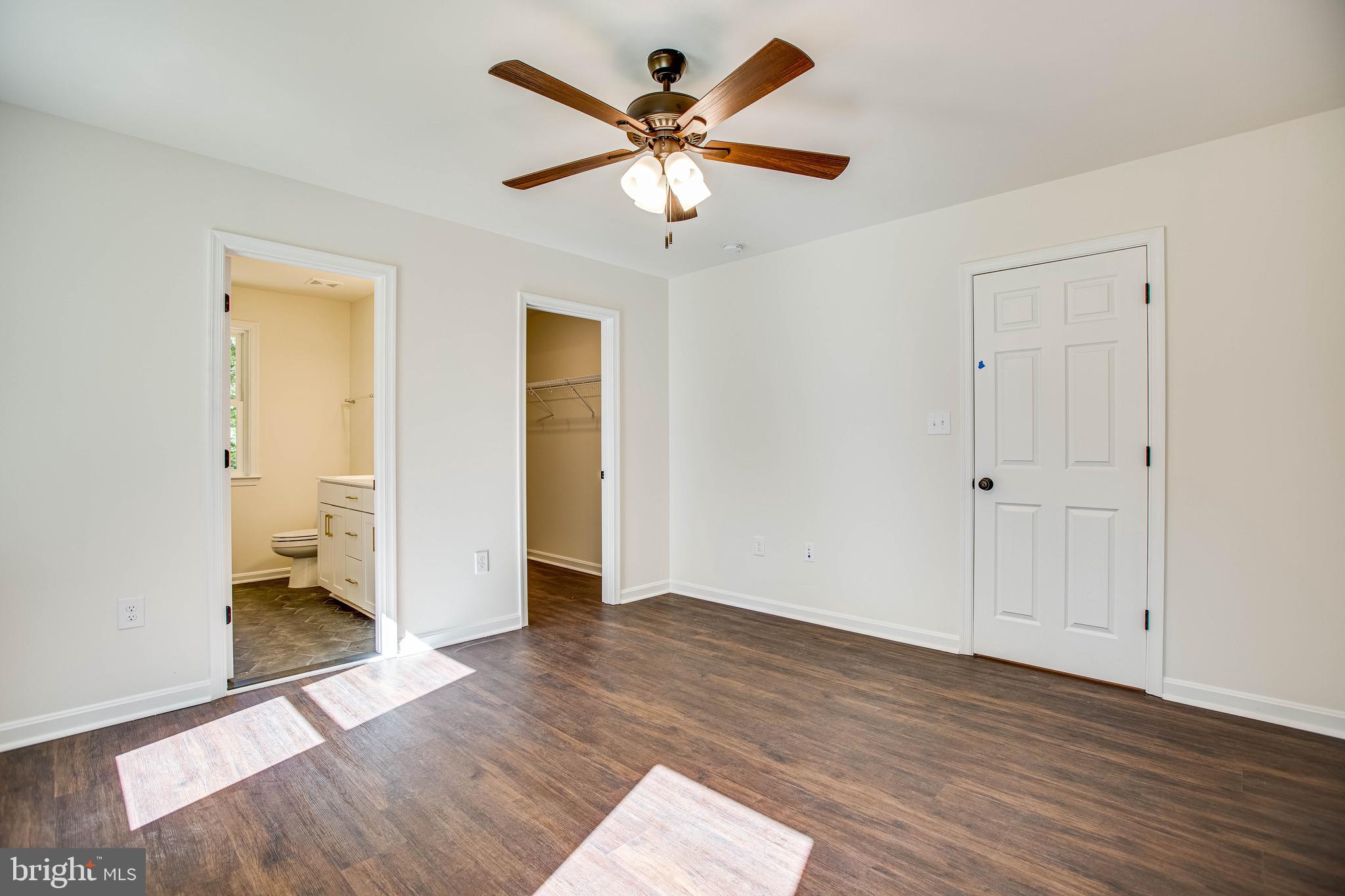 GLEBE HARBOR - Residential