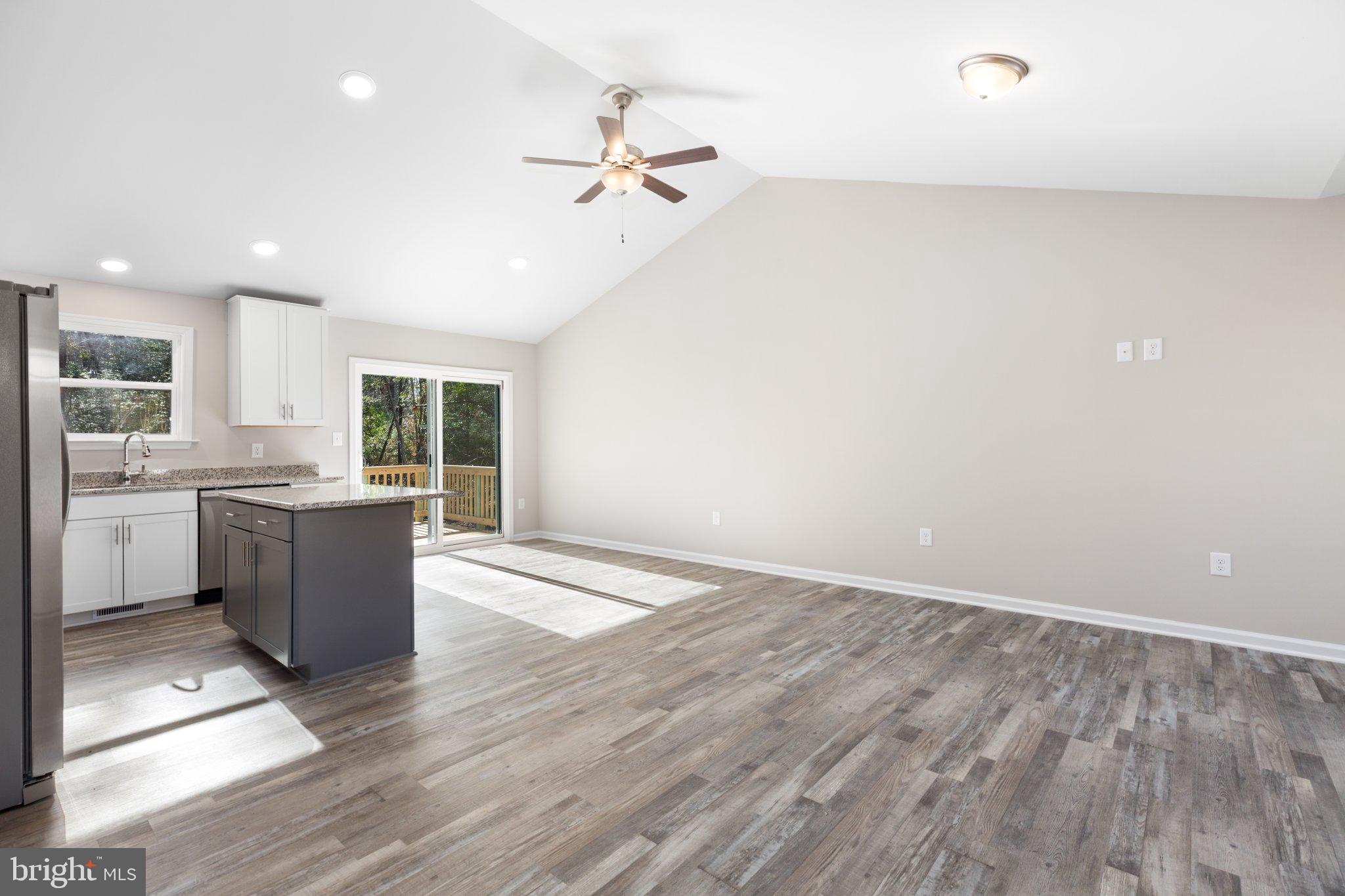 GLEBE HARBOR - Residential