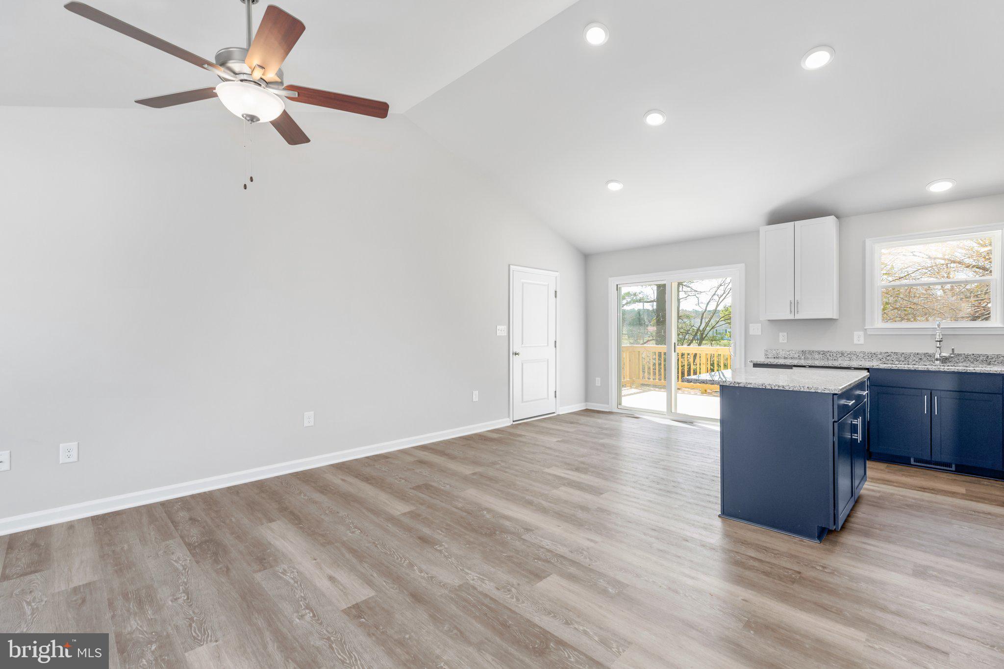 GLEBE HARBOR - Residential