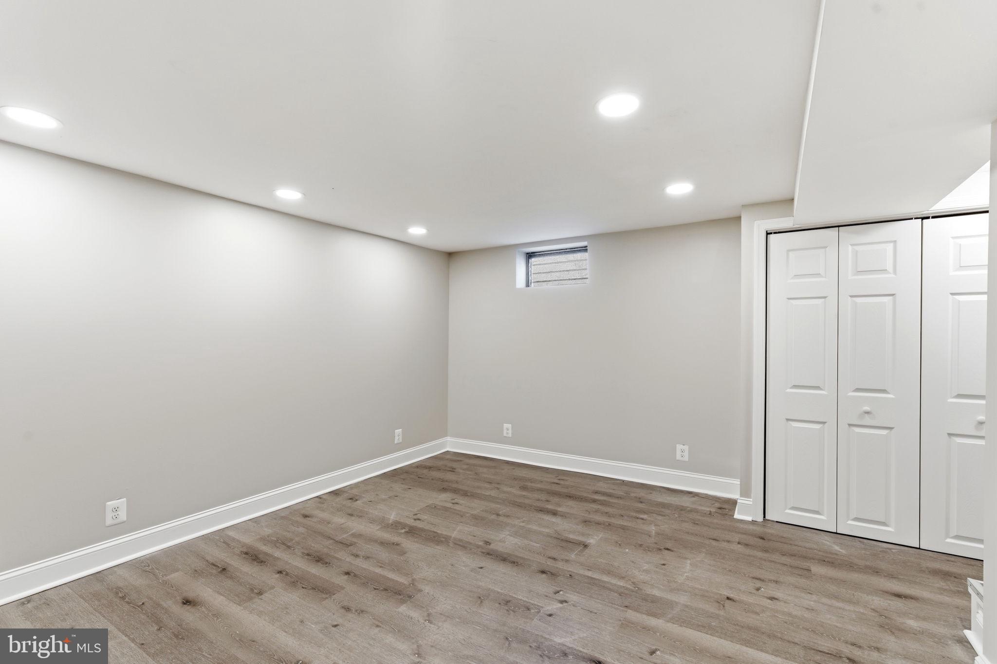 WILTSHIRE - Residential