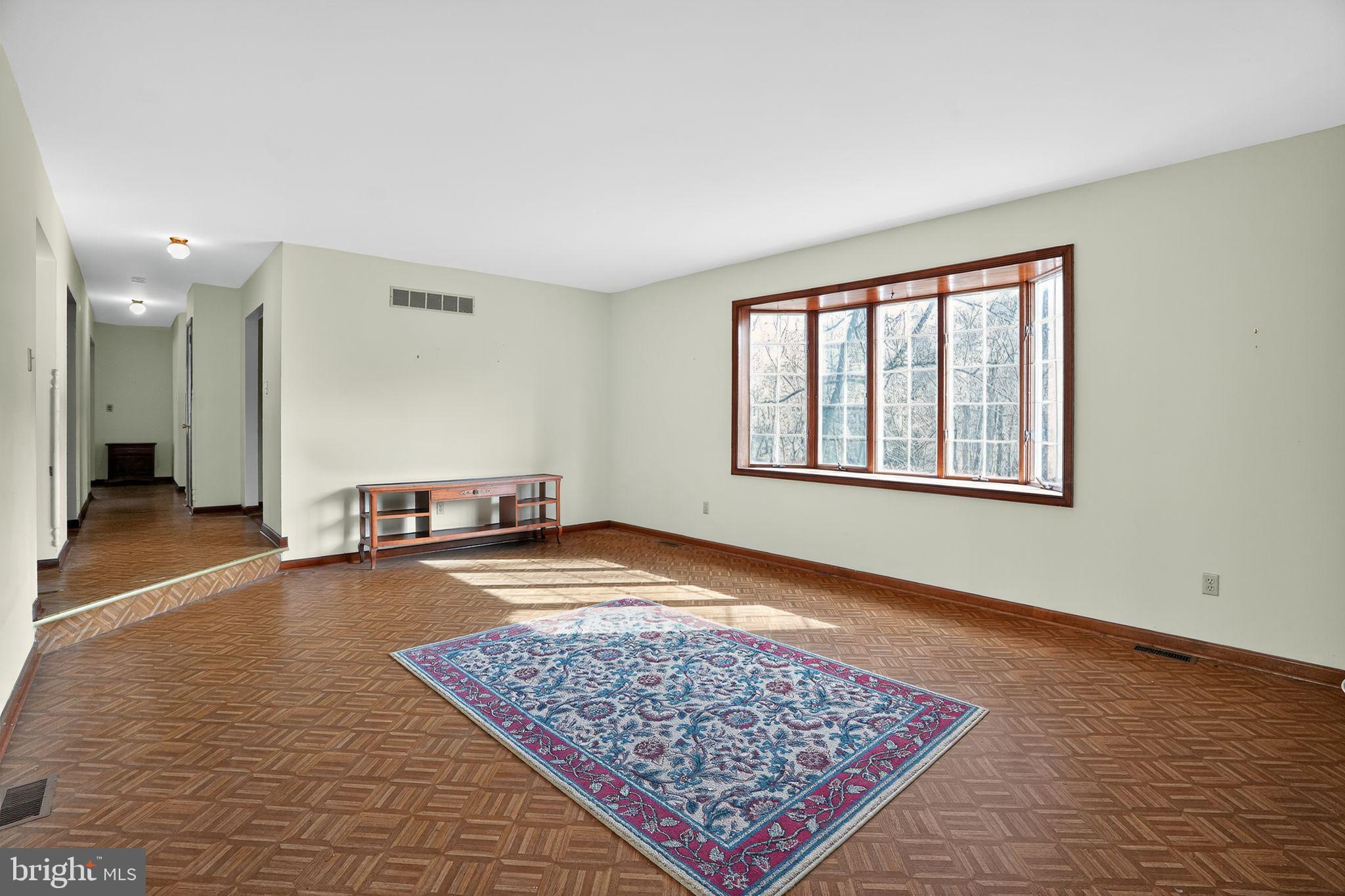 NON AVAILABLE - Residential