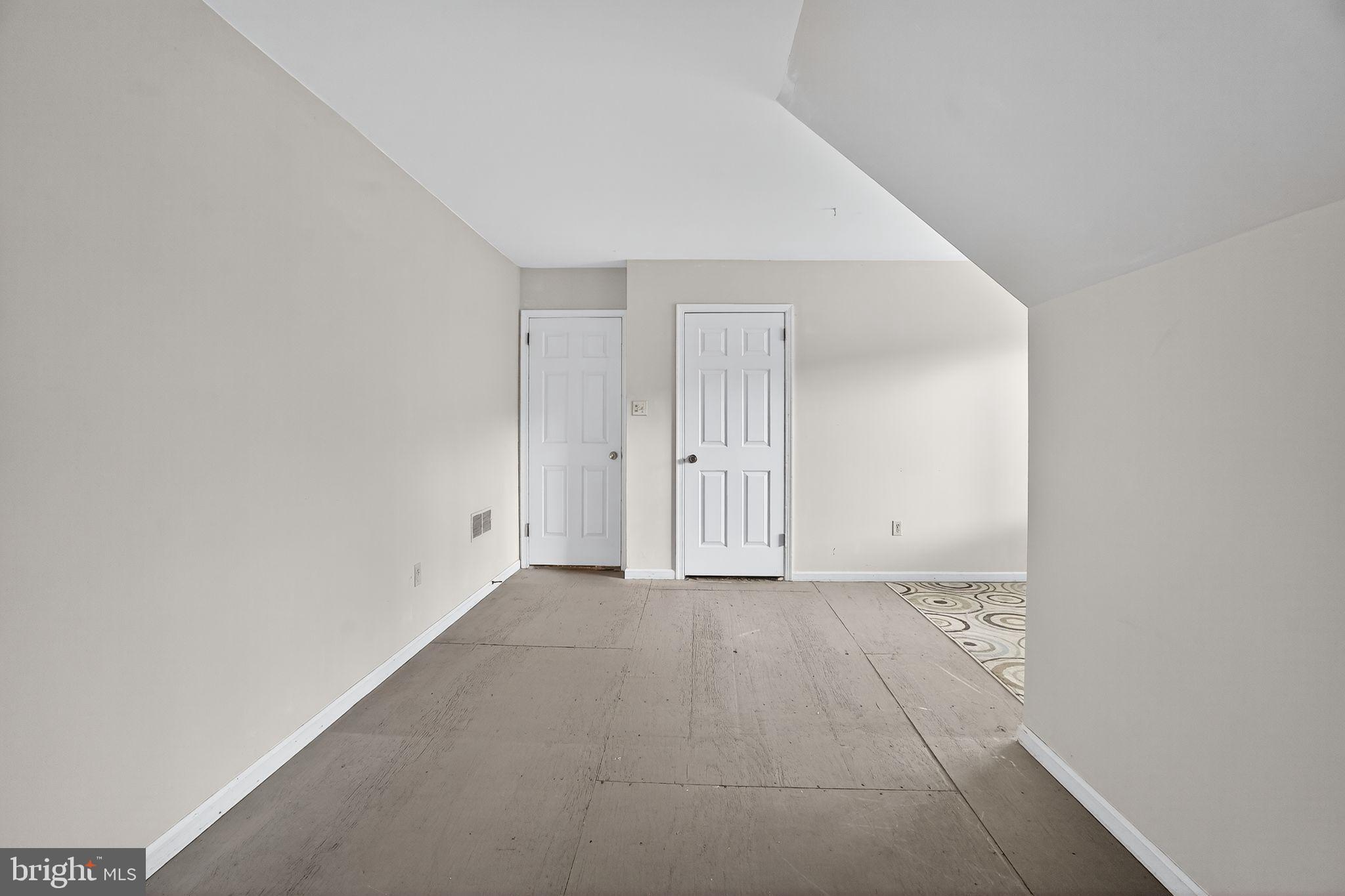 NON AVAILABLE - Residential