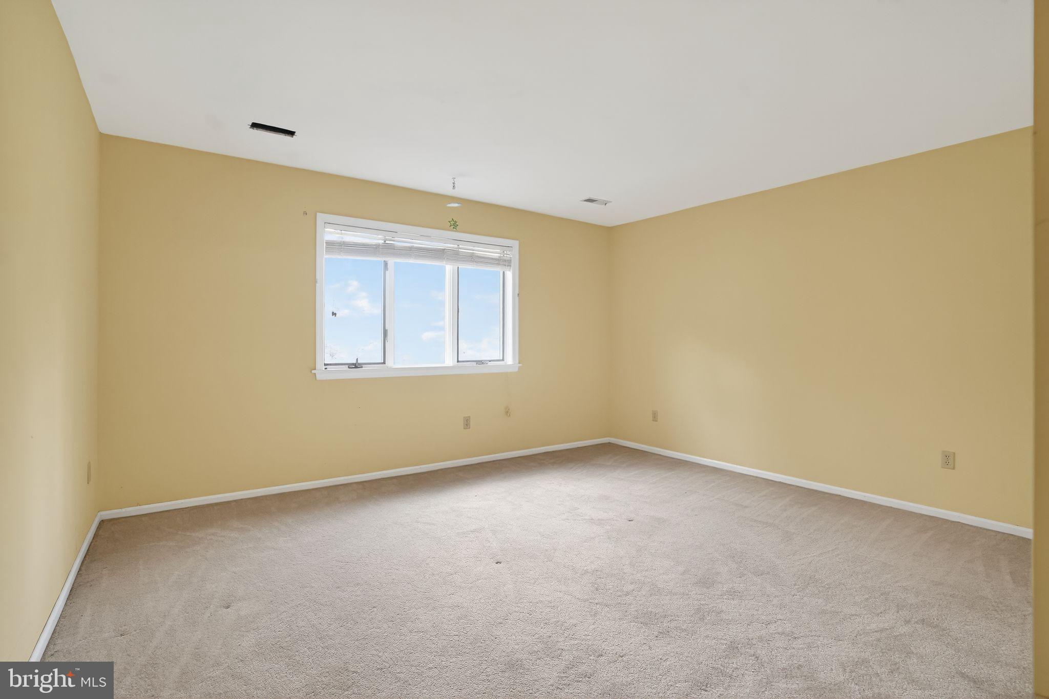 NON AVAILABLE - Residential