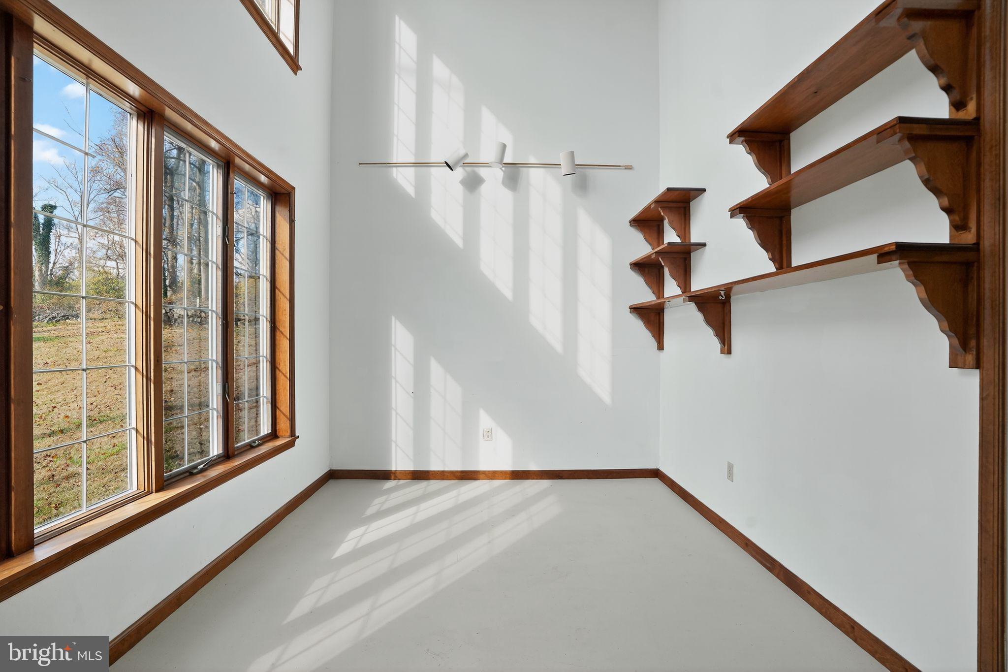 NON AVAILABLE - Residential