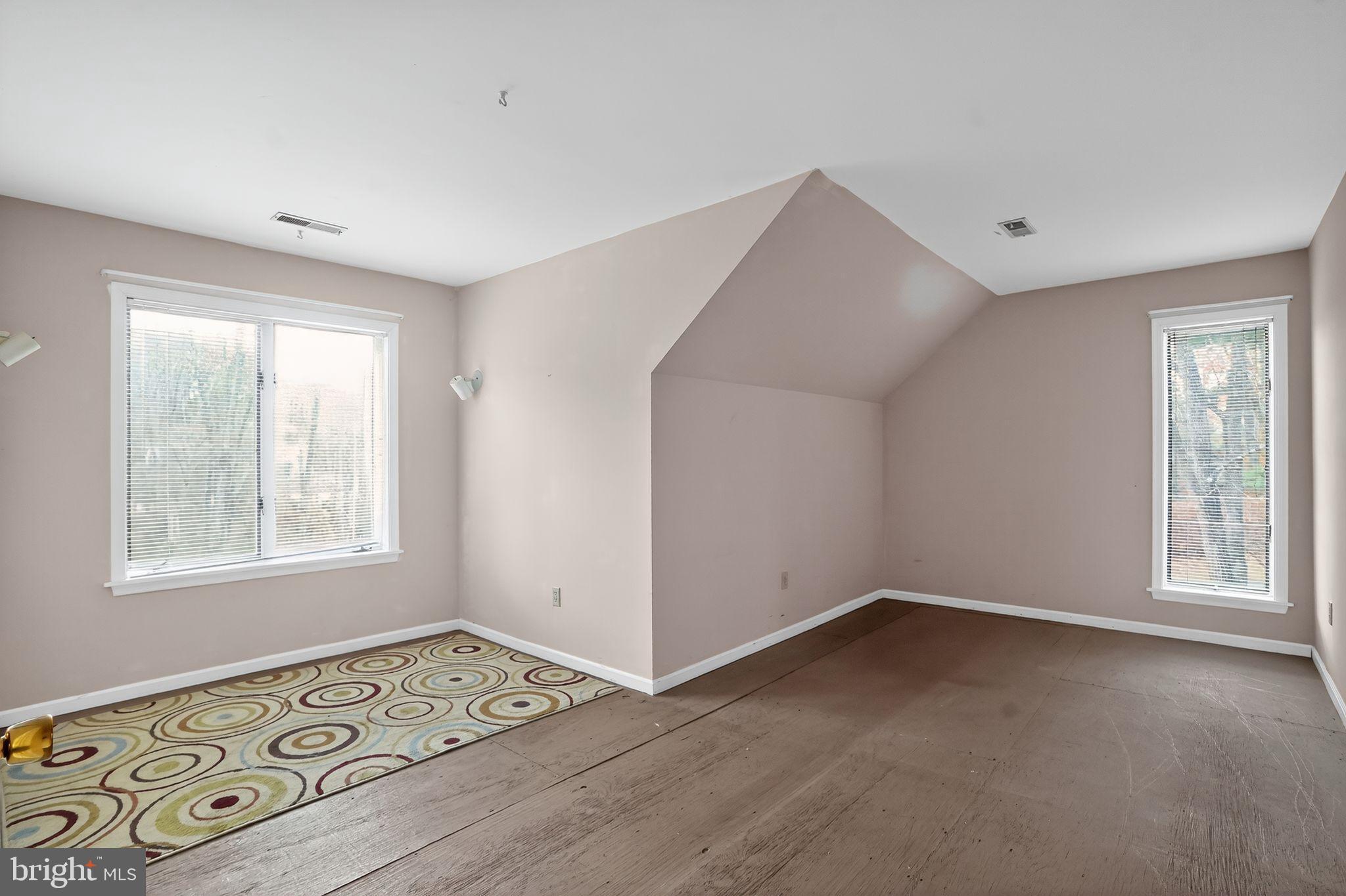 NON AVAILABLE - Residential