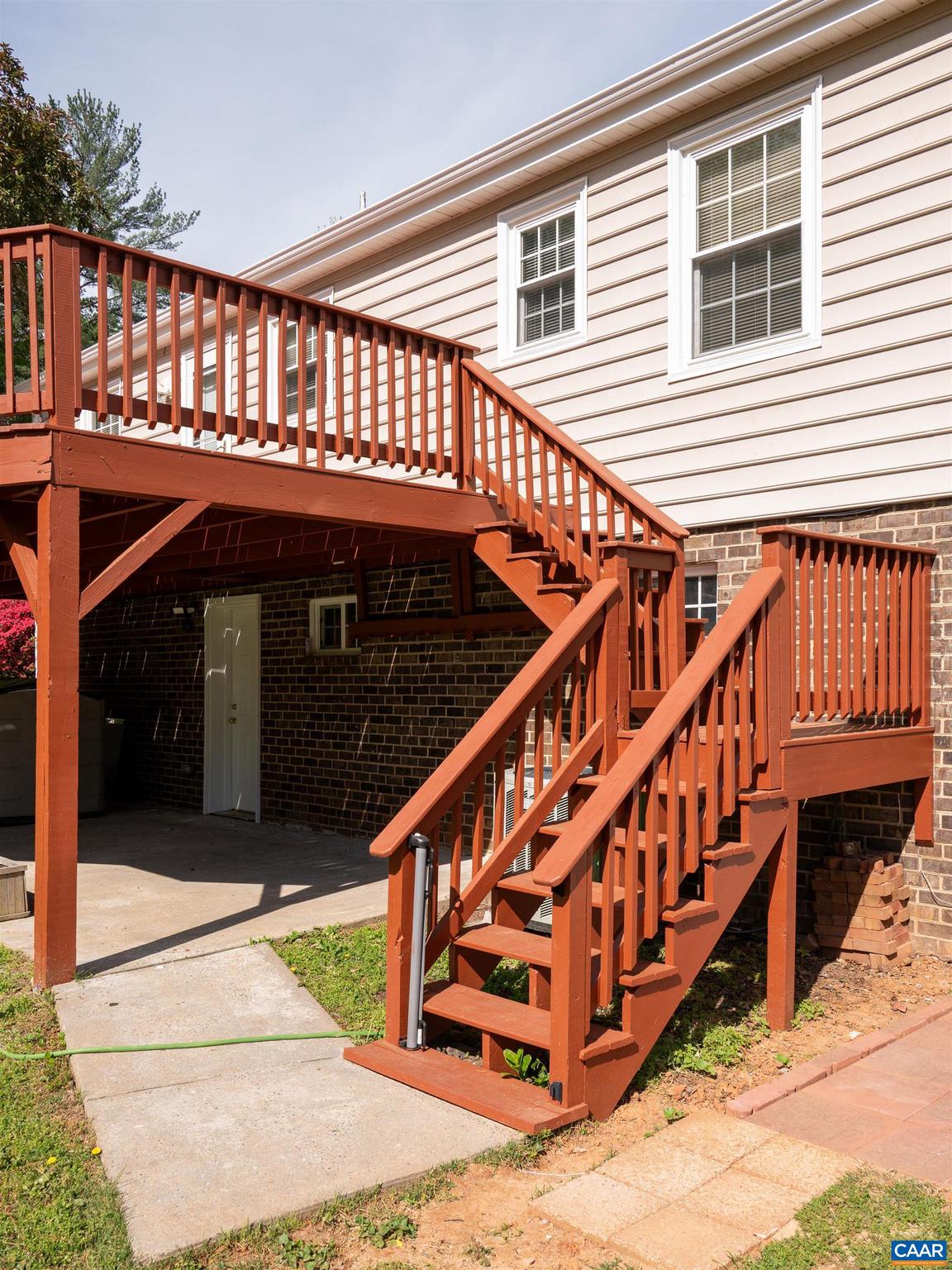 HOLLYMEAD - Residential Lease