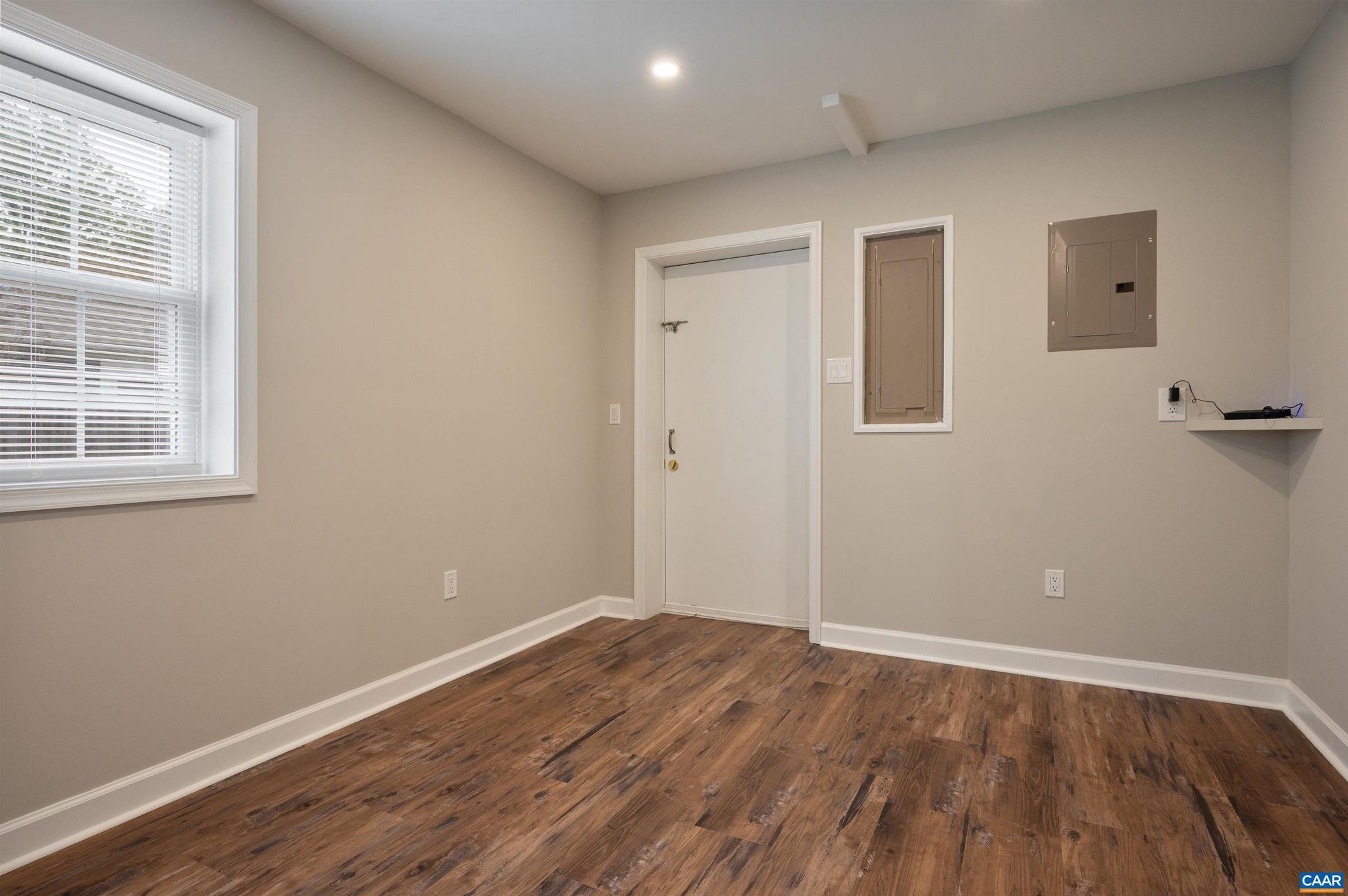 HOLLYMEAD - Residential Lease