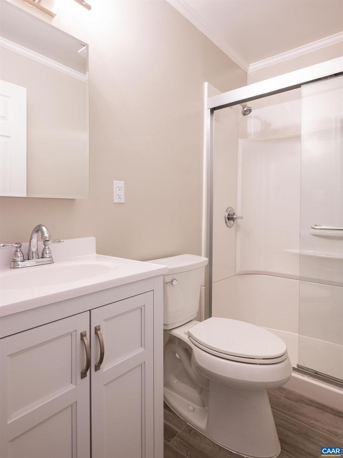 HOLLYMEAD - Residential Lease