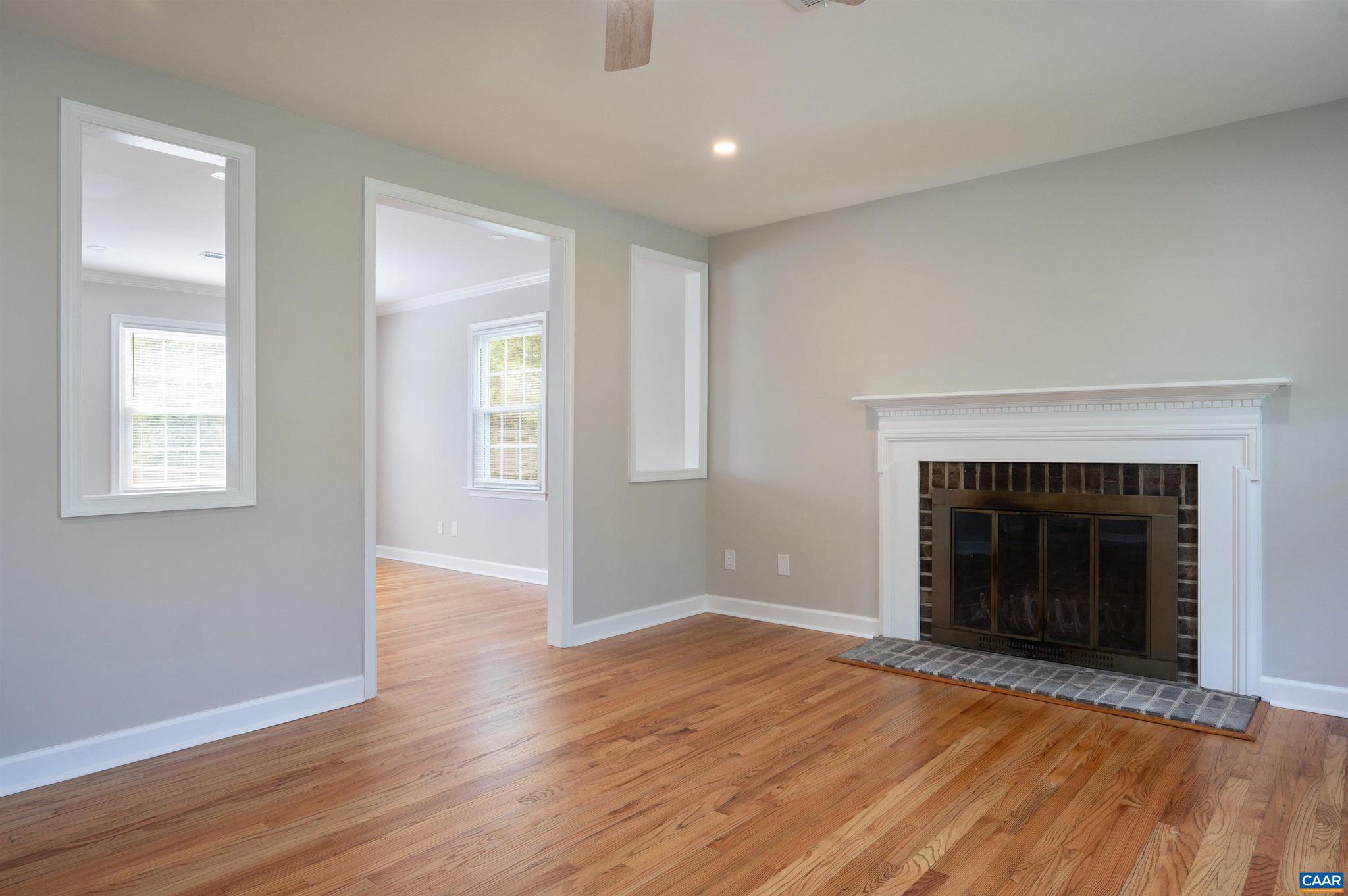 HOLLYMEAD - Residential Lease