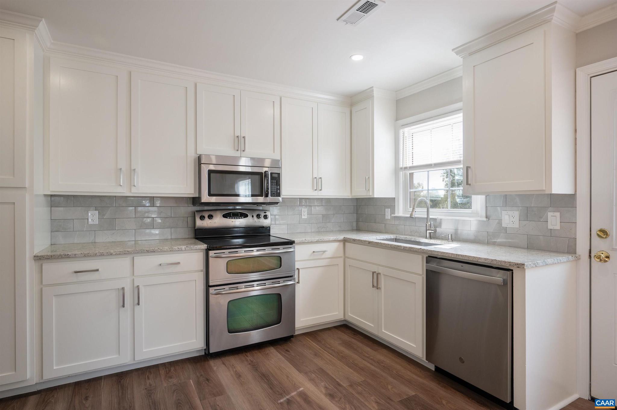 HOLLYMEAD - Residential Lease