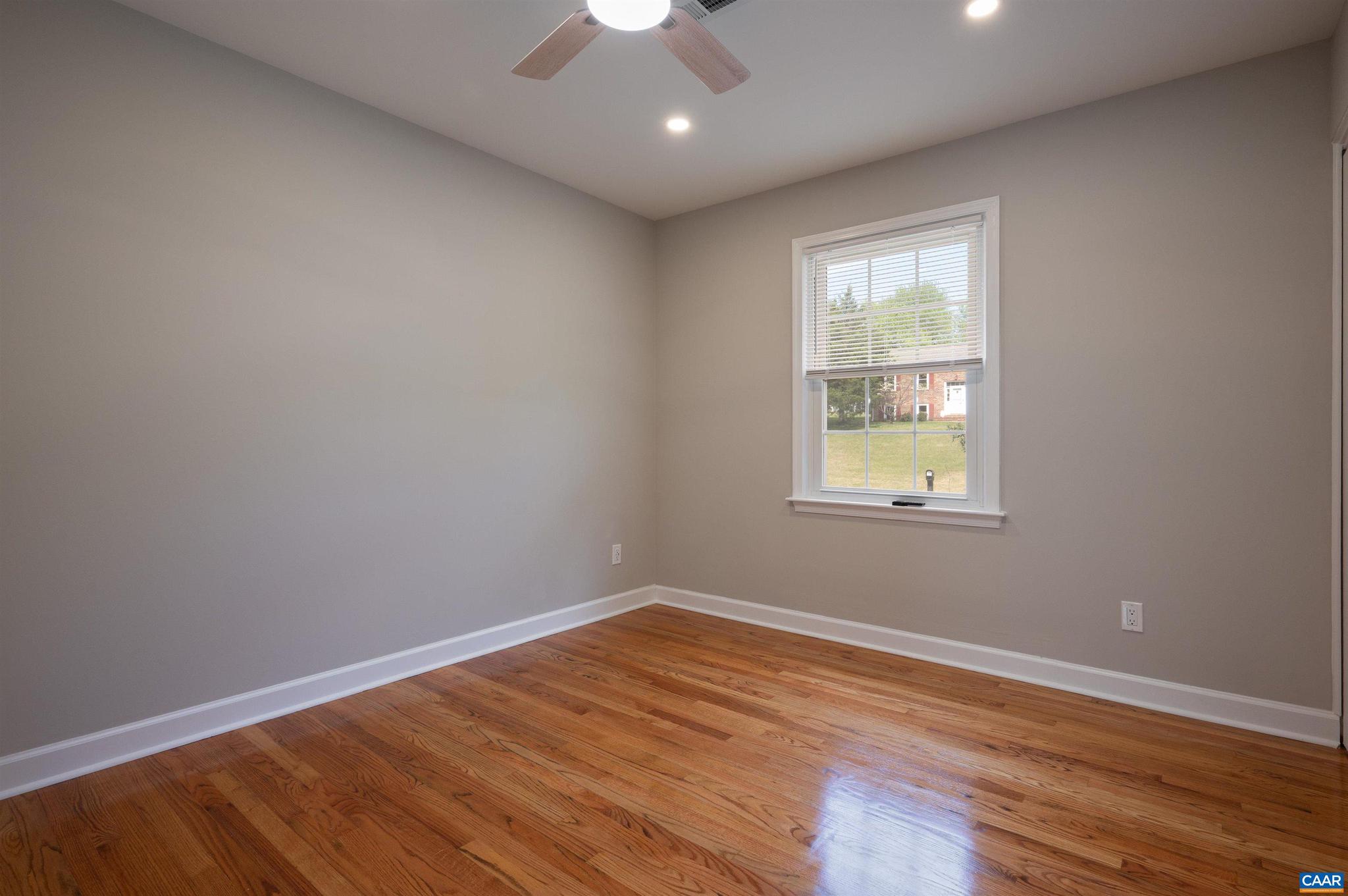 HOLLYMEAD - Residential Lease