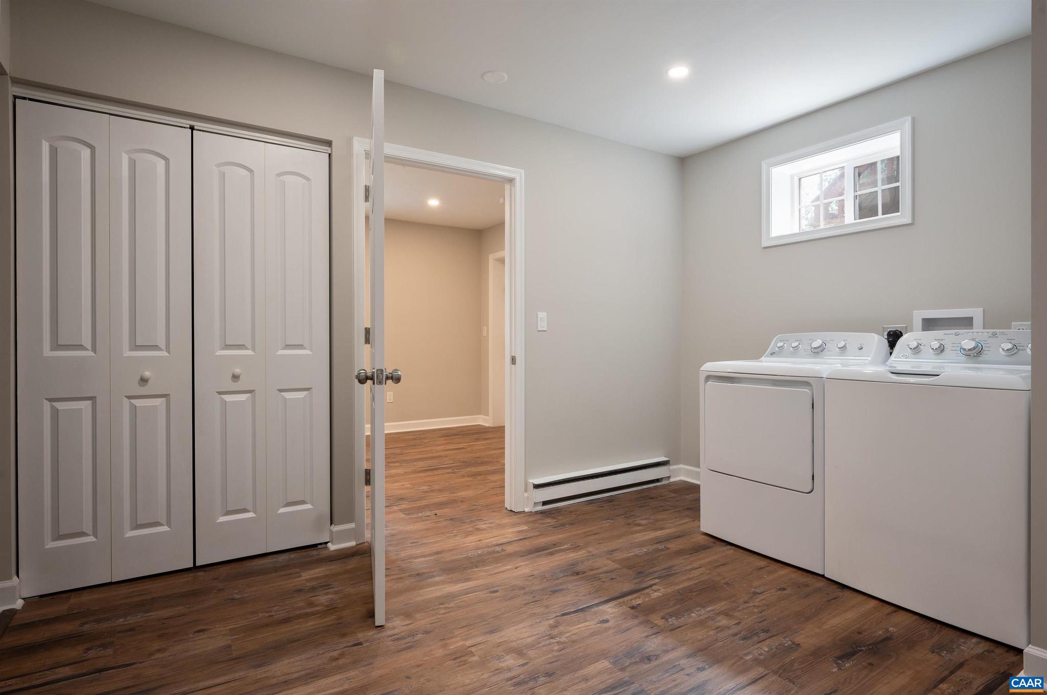 HOLLYMEAD - Residential Lease