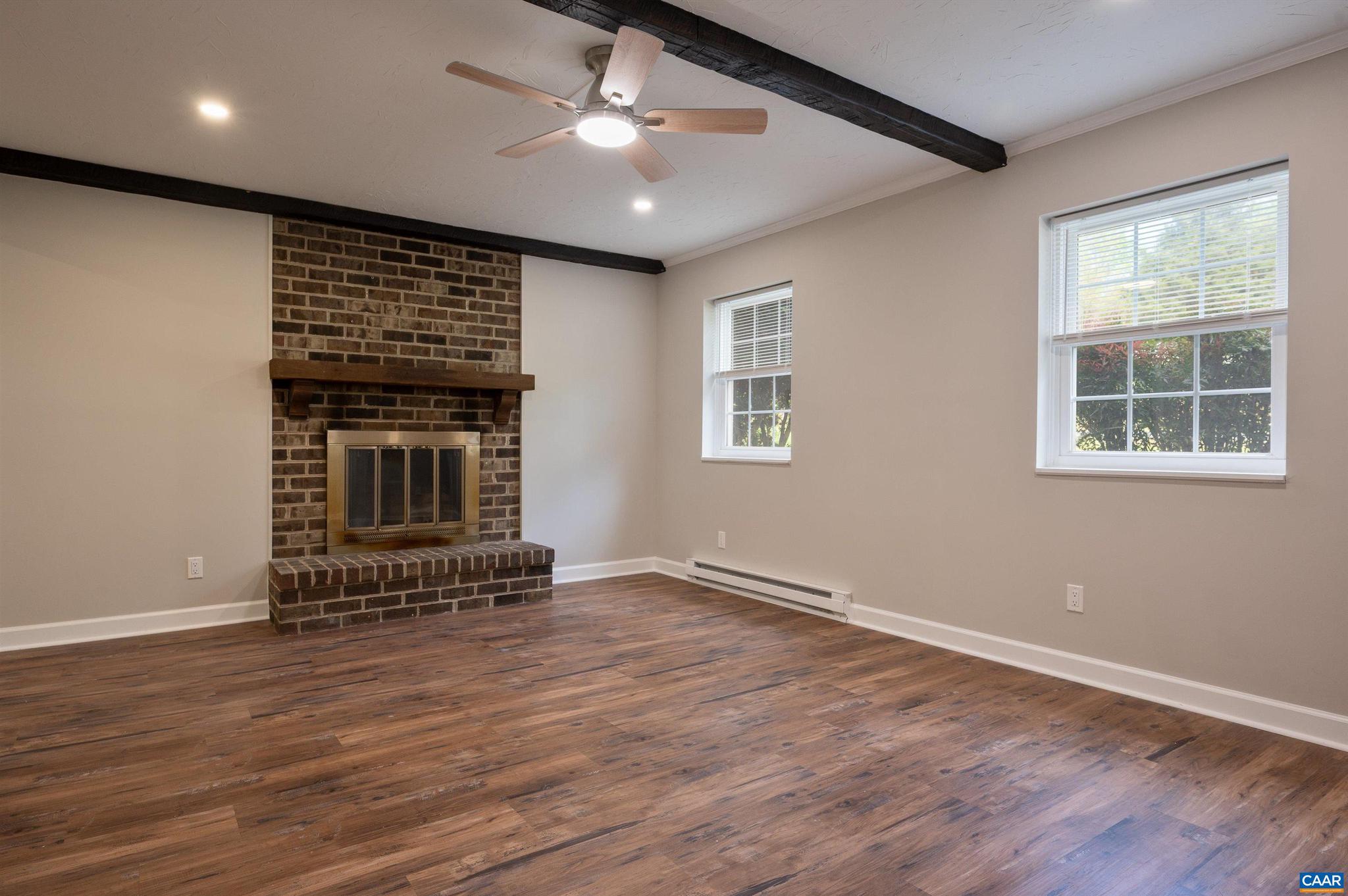 HOLLYMEAD - Residential Lease