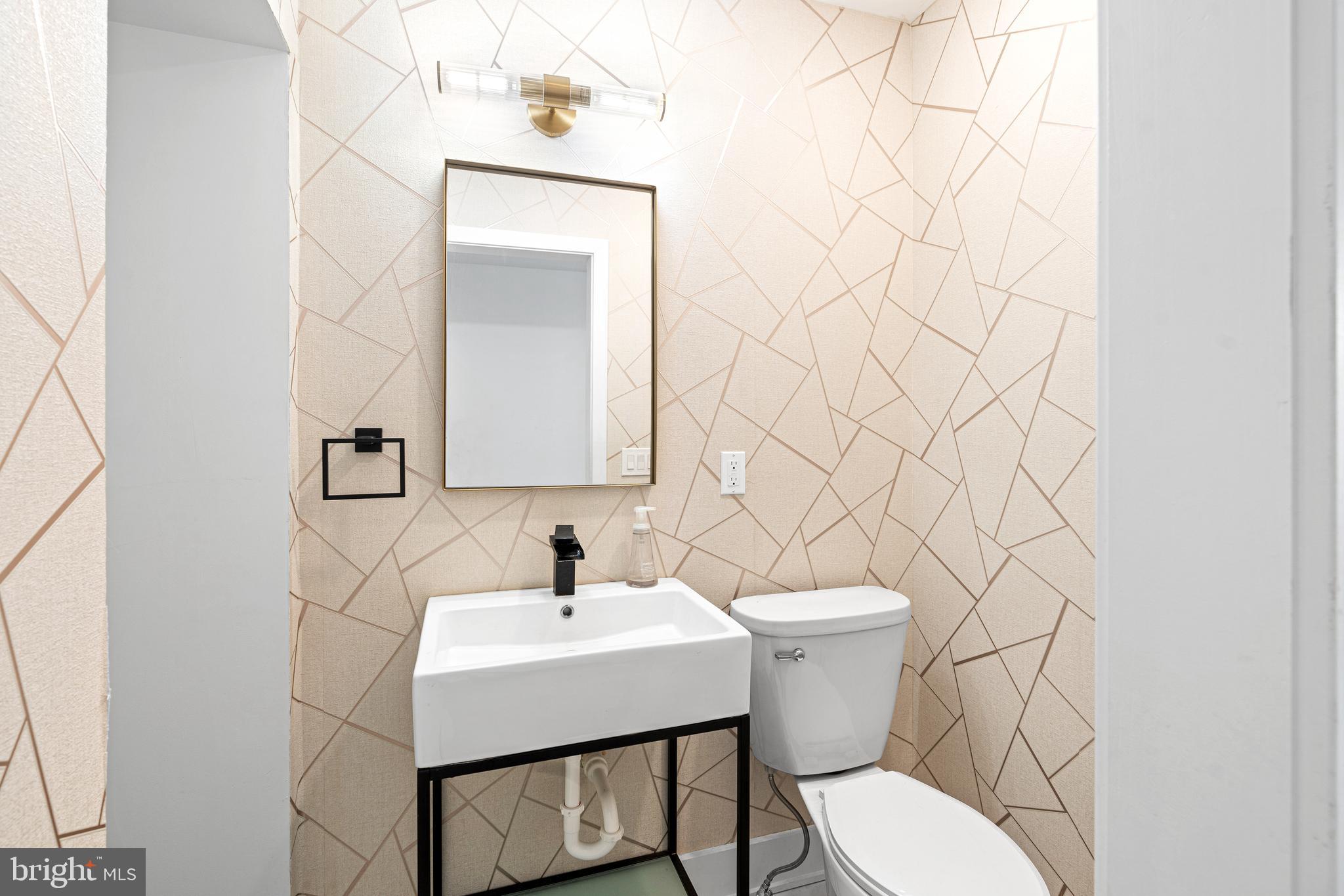 LOWER MOYAMENSING - Residential