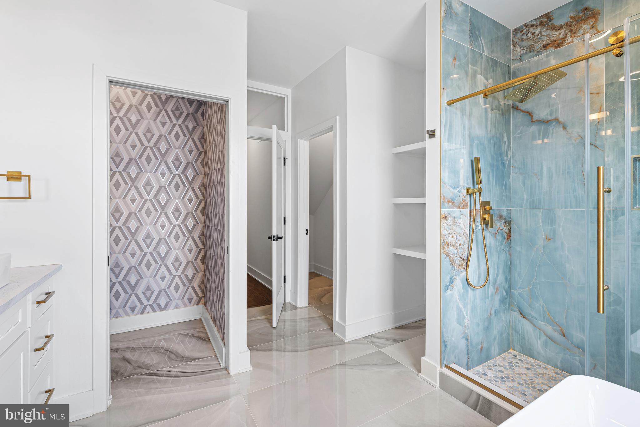 LOWER MOYAMENSING - Residential