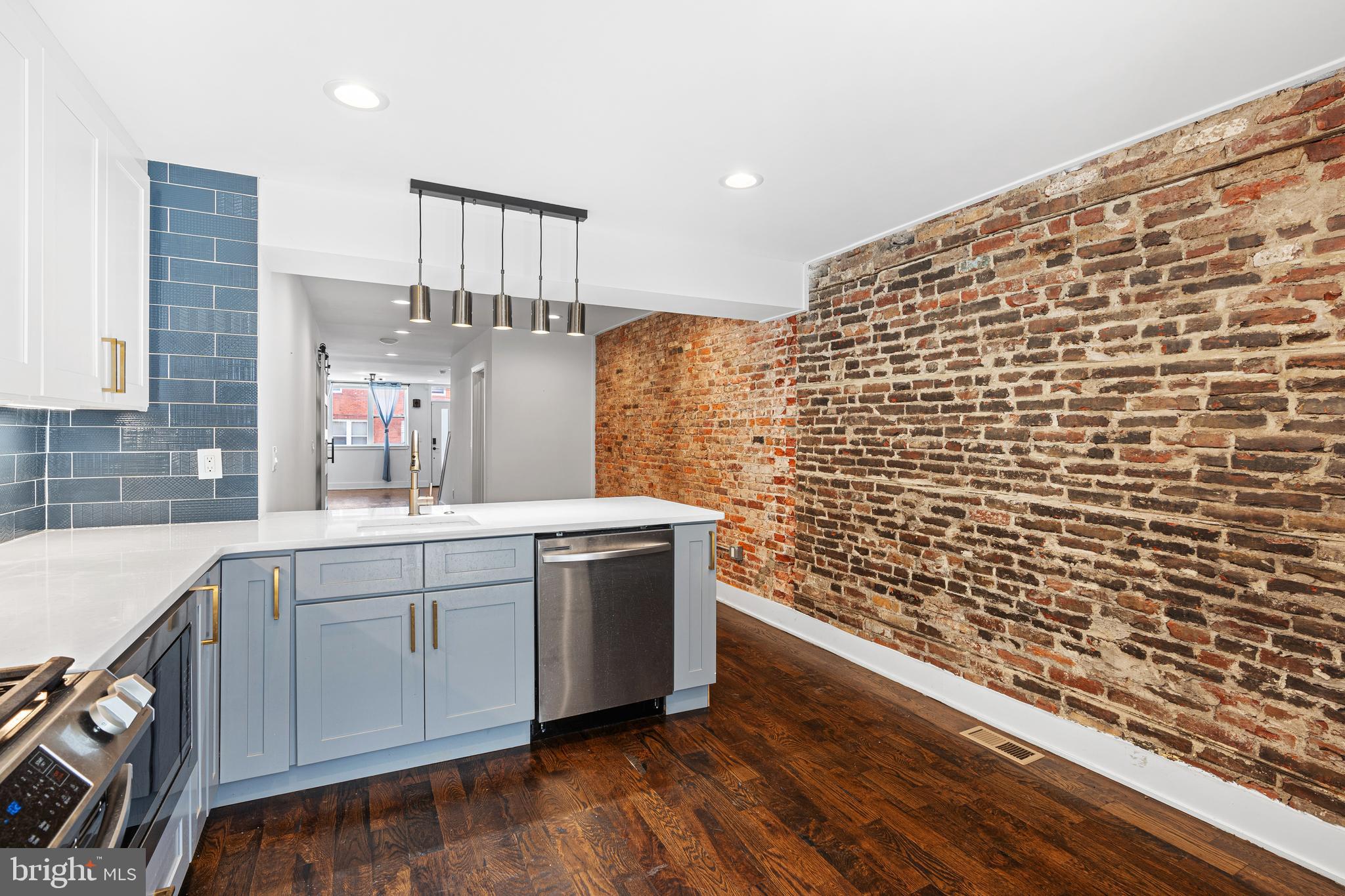 LOWER MOYAMENSING - Residential