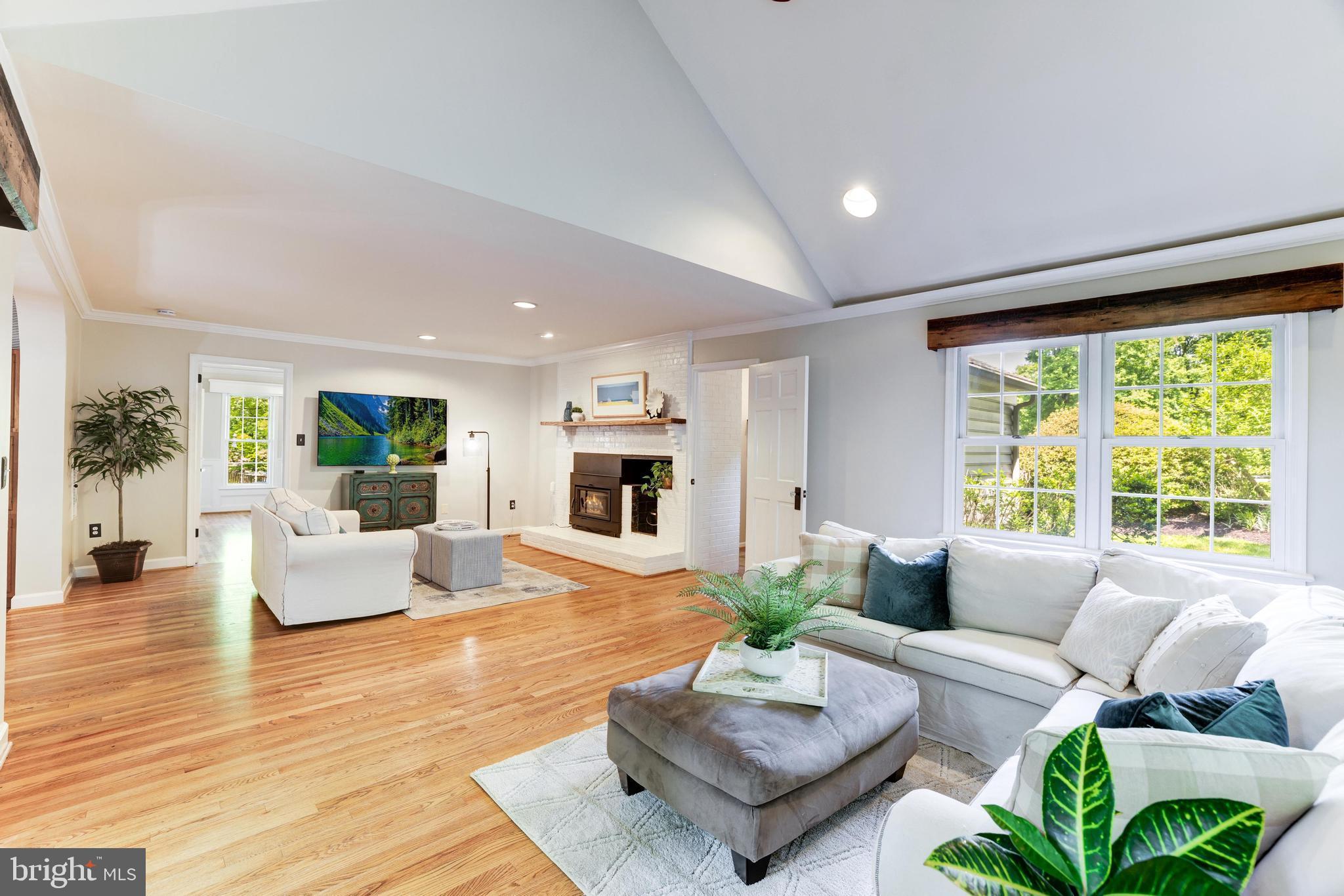 MC LEAN HUNT - Residential