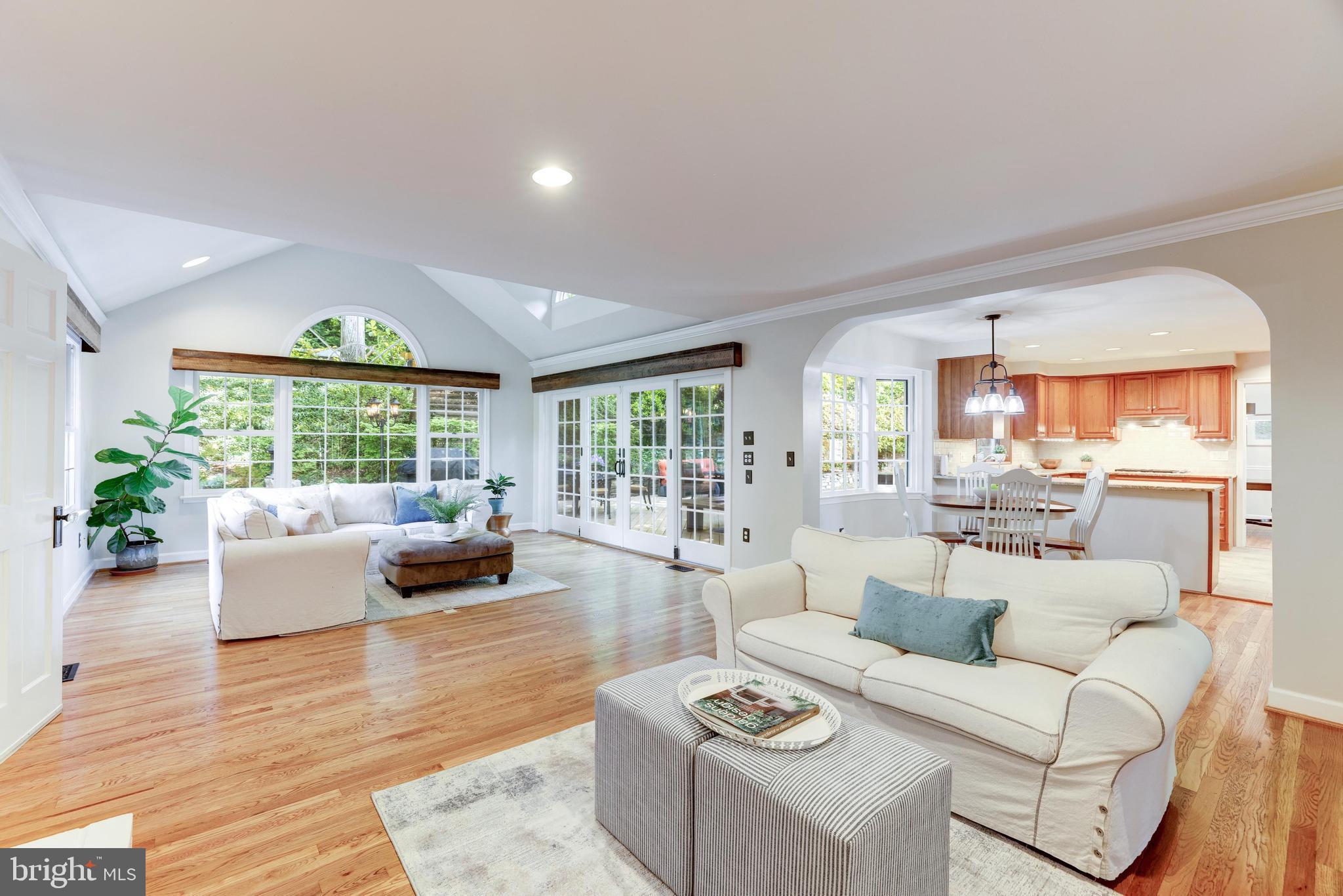 MC LEAN HUNT - Residential