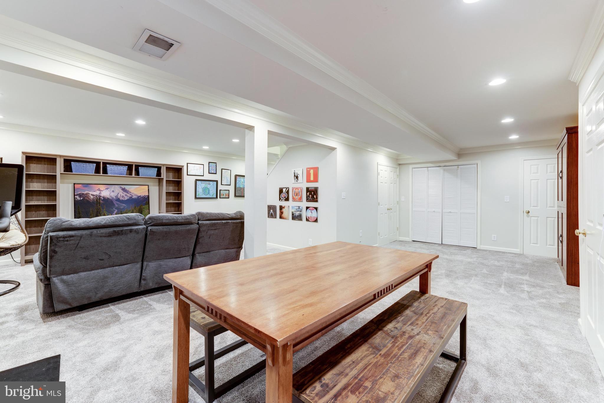 MC LEAN HUNT - Residential