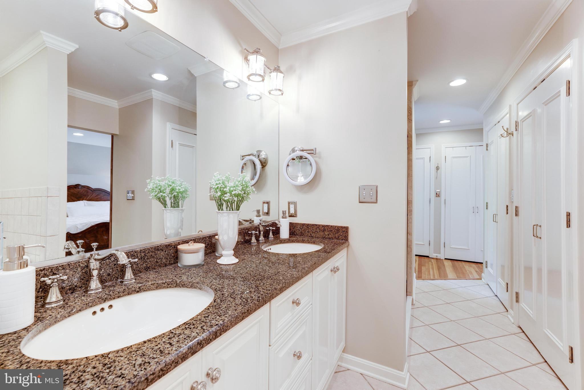 MC LEAN HUNT - Residential