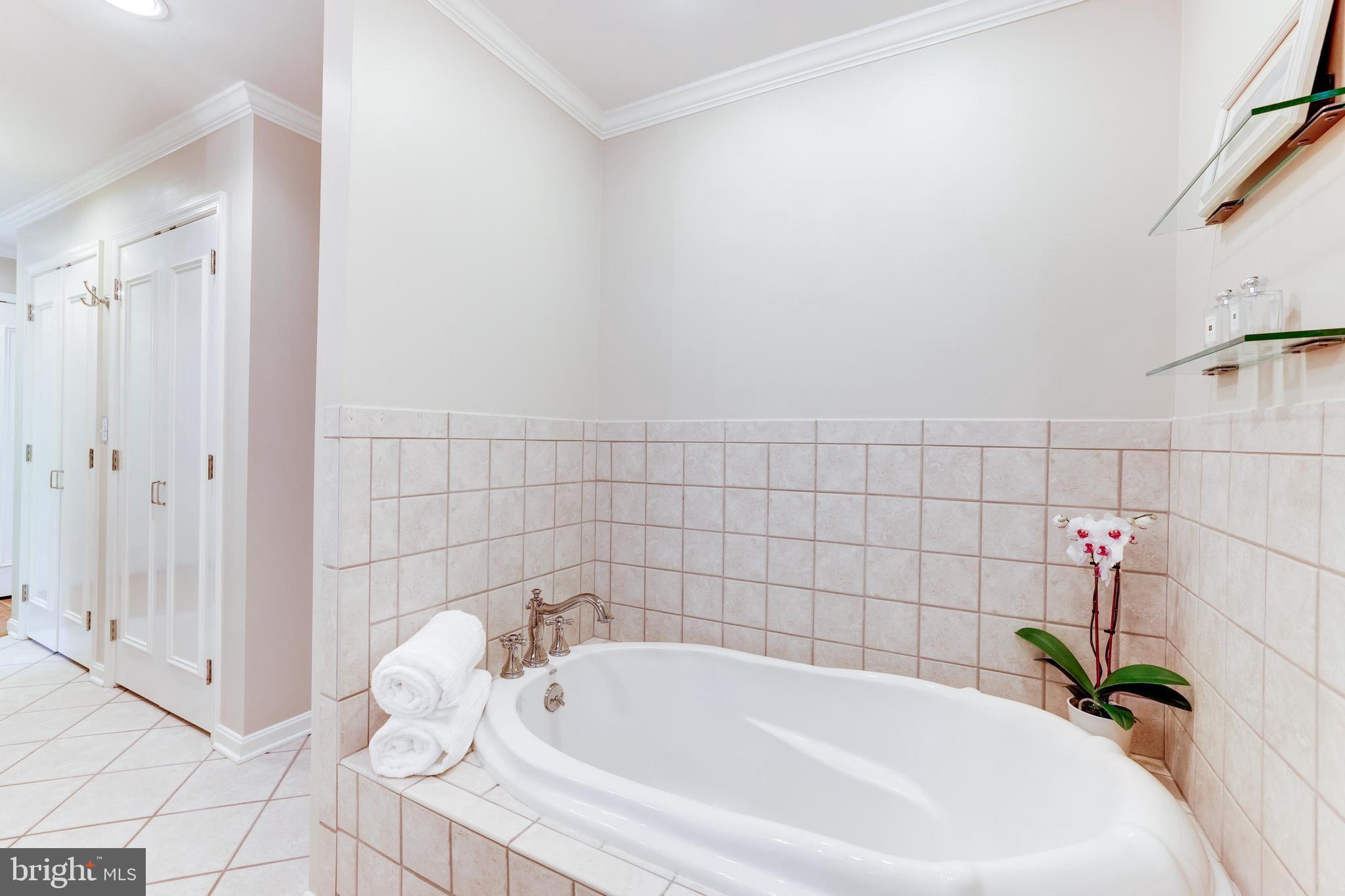 MC LEAN HUNT - Residential