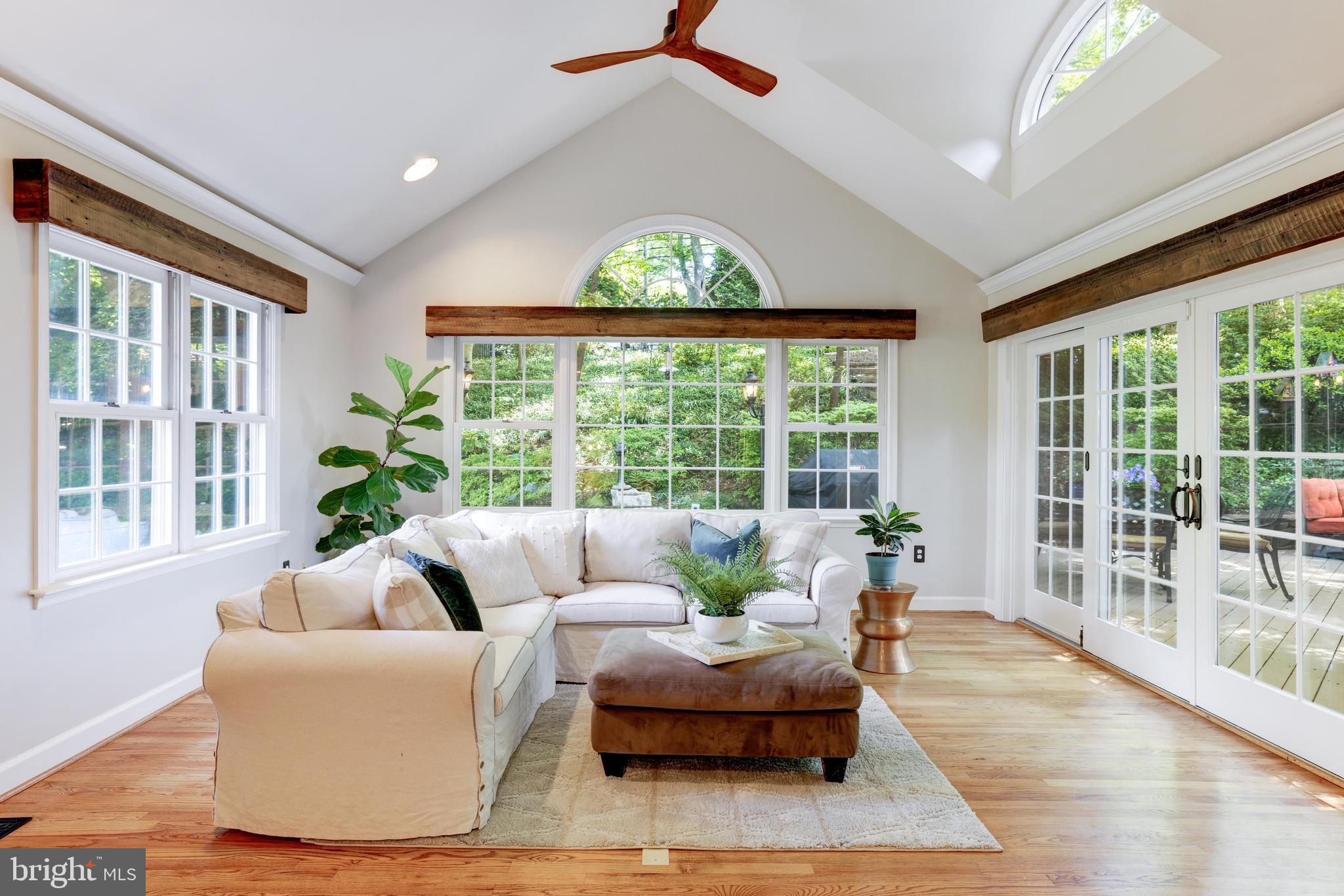 MC LEAN HUNT - Residential