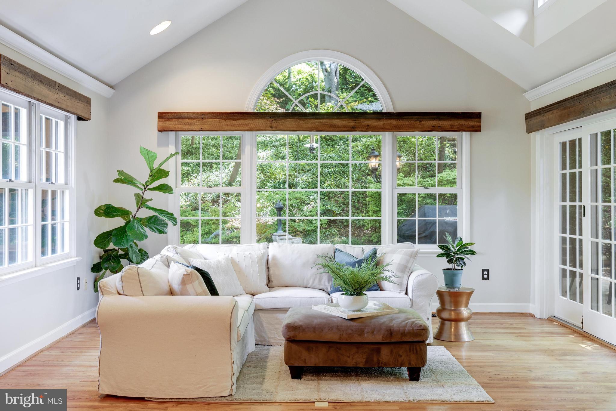 MC LEAN HUNT - Residential