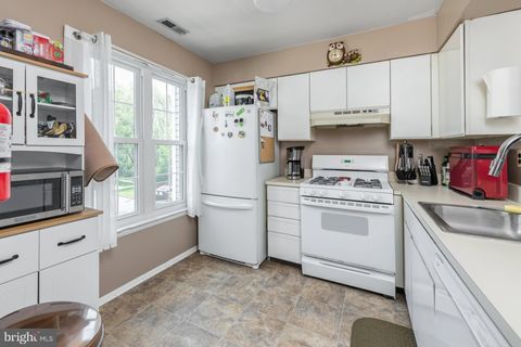 Tiny photo for 730 Sedgewick Court, SEWELL, NJ 08080 (MLS # NJGL2072098)