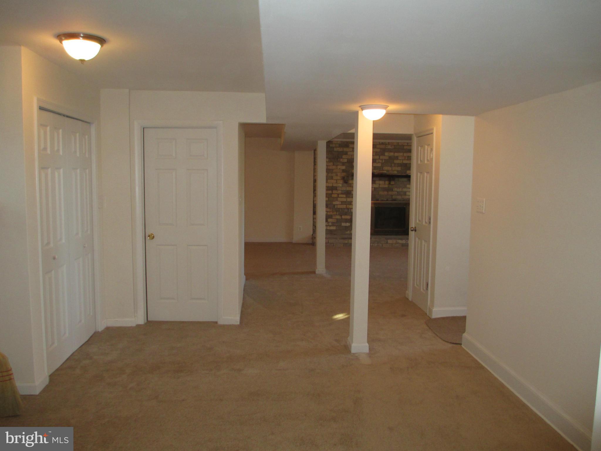 OLD FORT MANOR - Residential