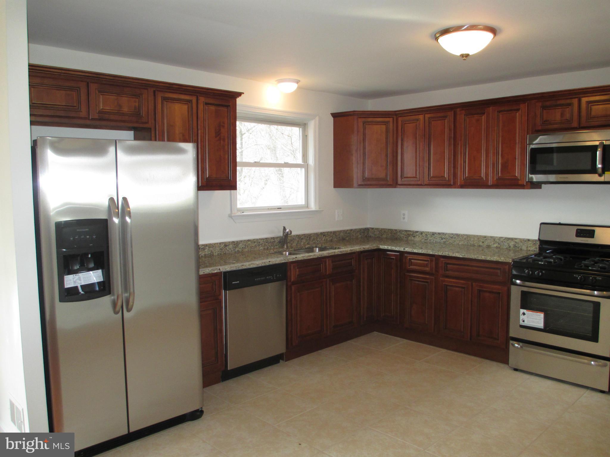 OLD FORT MANOR - Residential