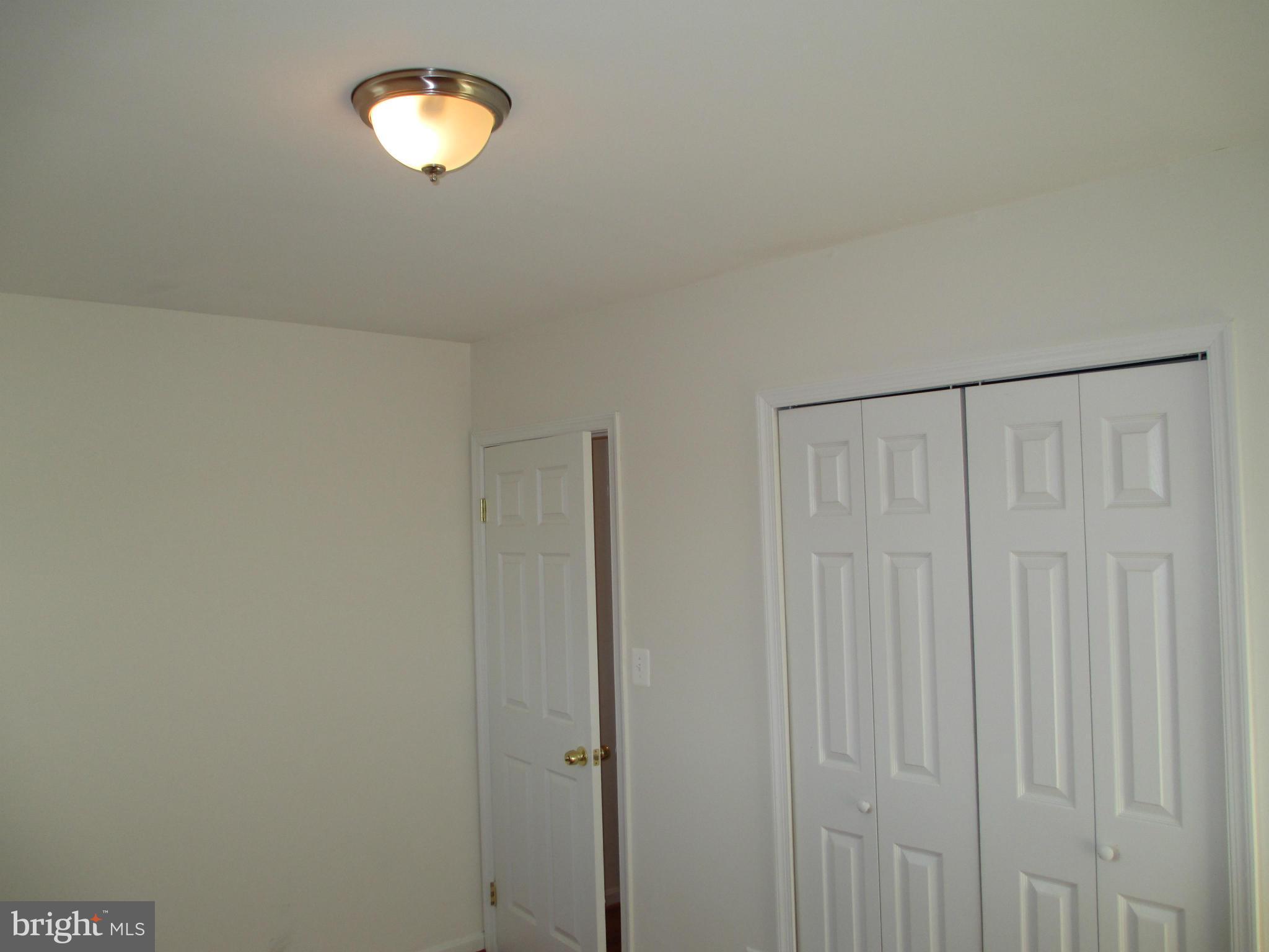 OLD FORT MANOR - Residential