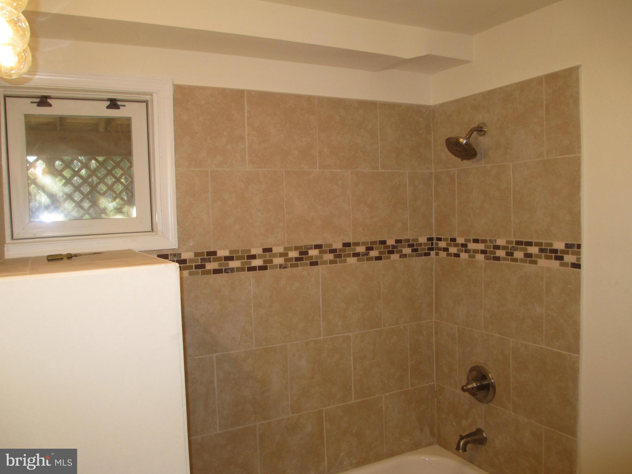 OLD FORT MANOR - Residential