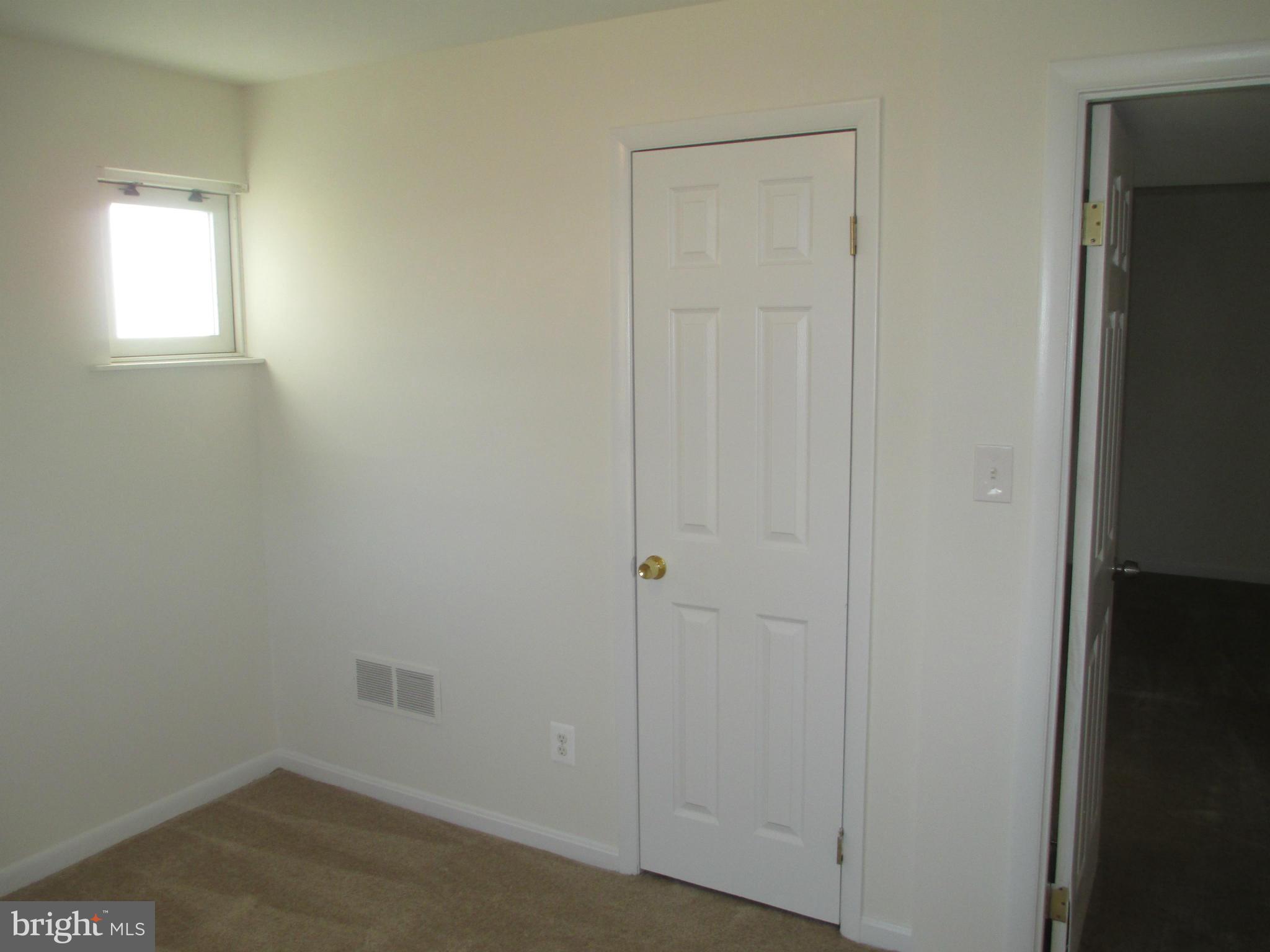 OLD FORT MANOR - Residential