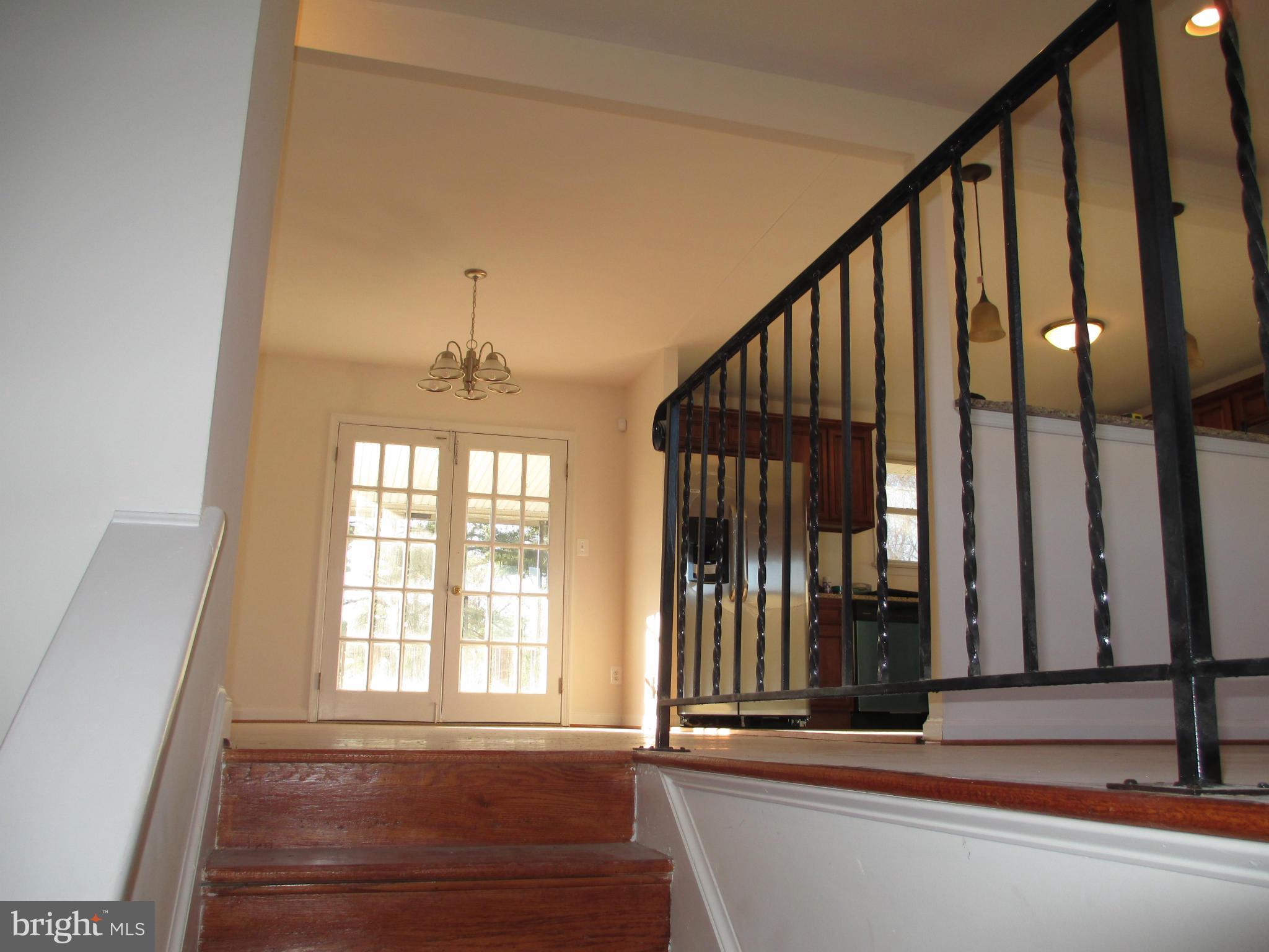 OLD FORT MANOR - Residential