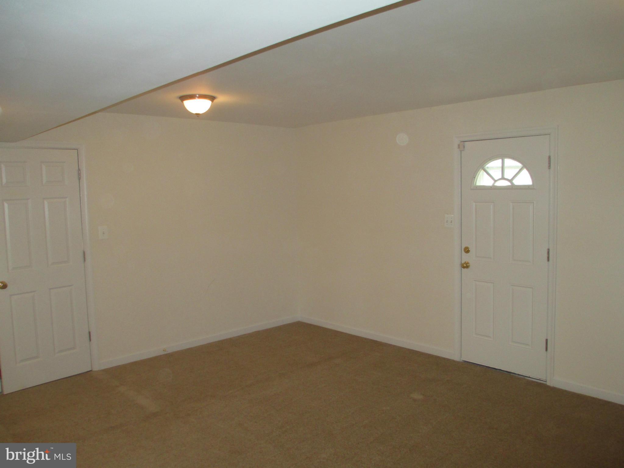 OLD FORT MANOR - Residential