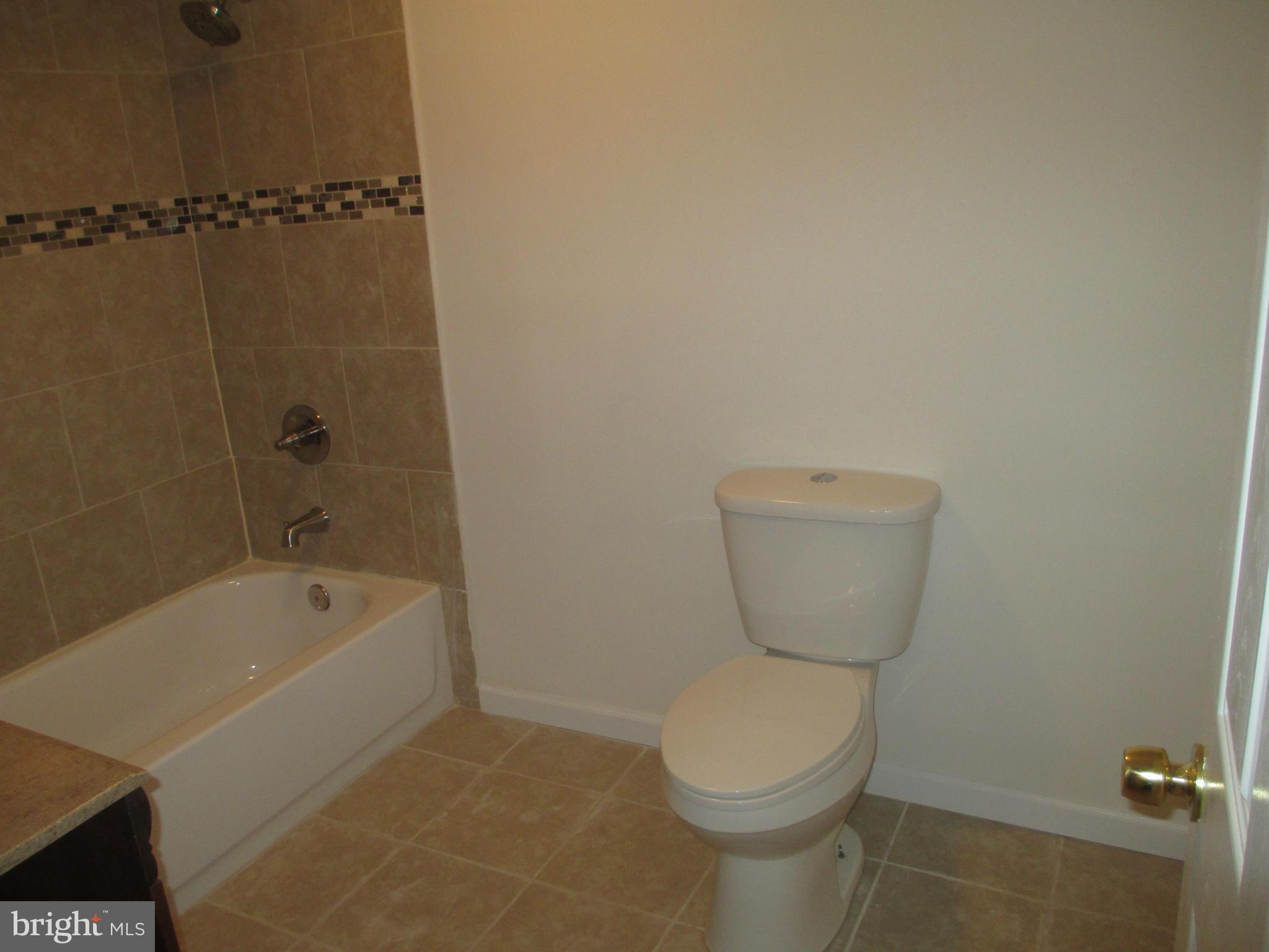 OLD FORT MANOR - Residential