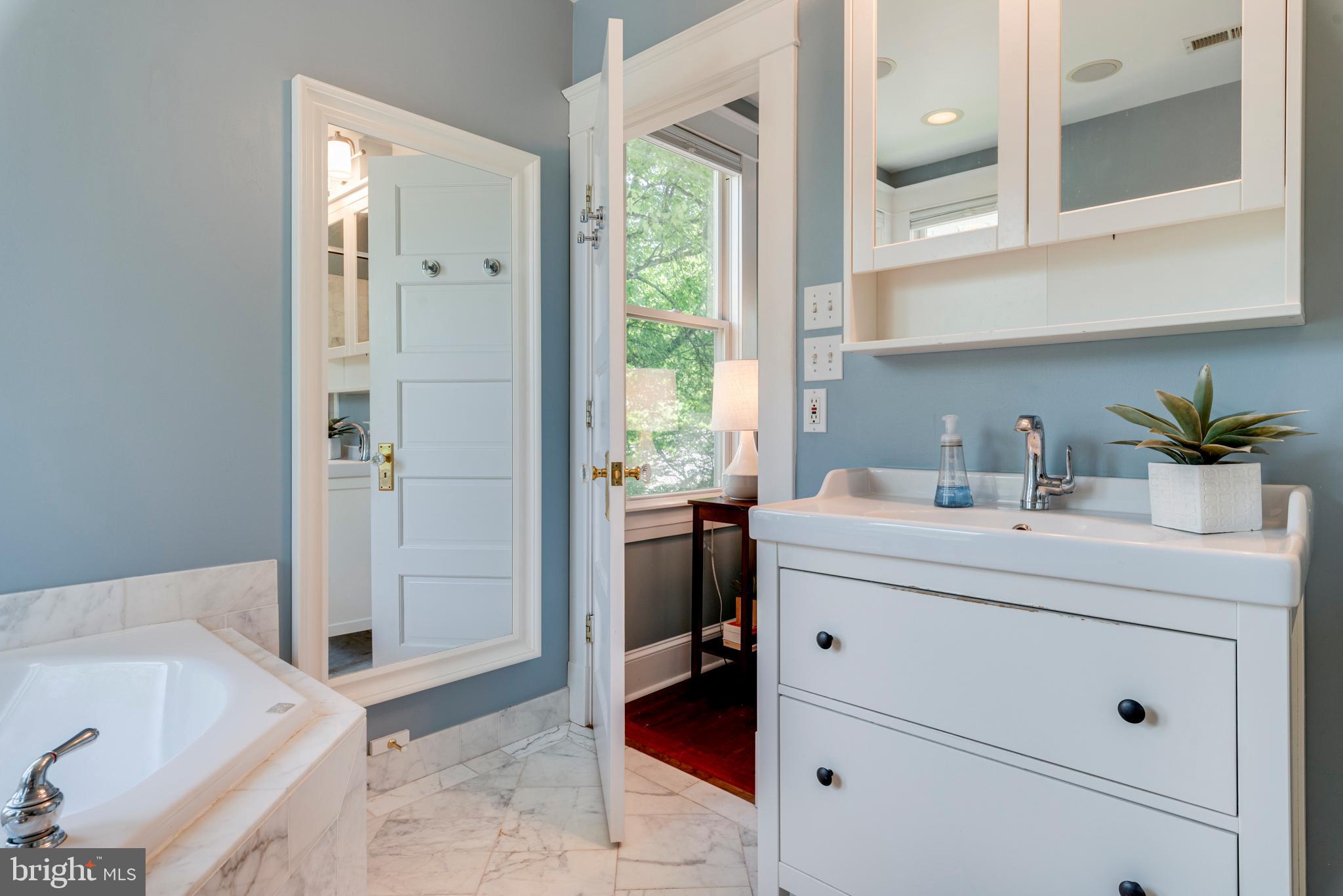 HOMEWOOD - Residential