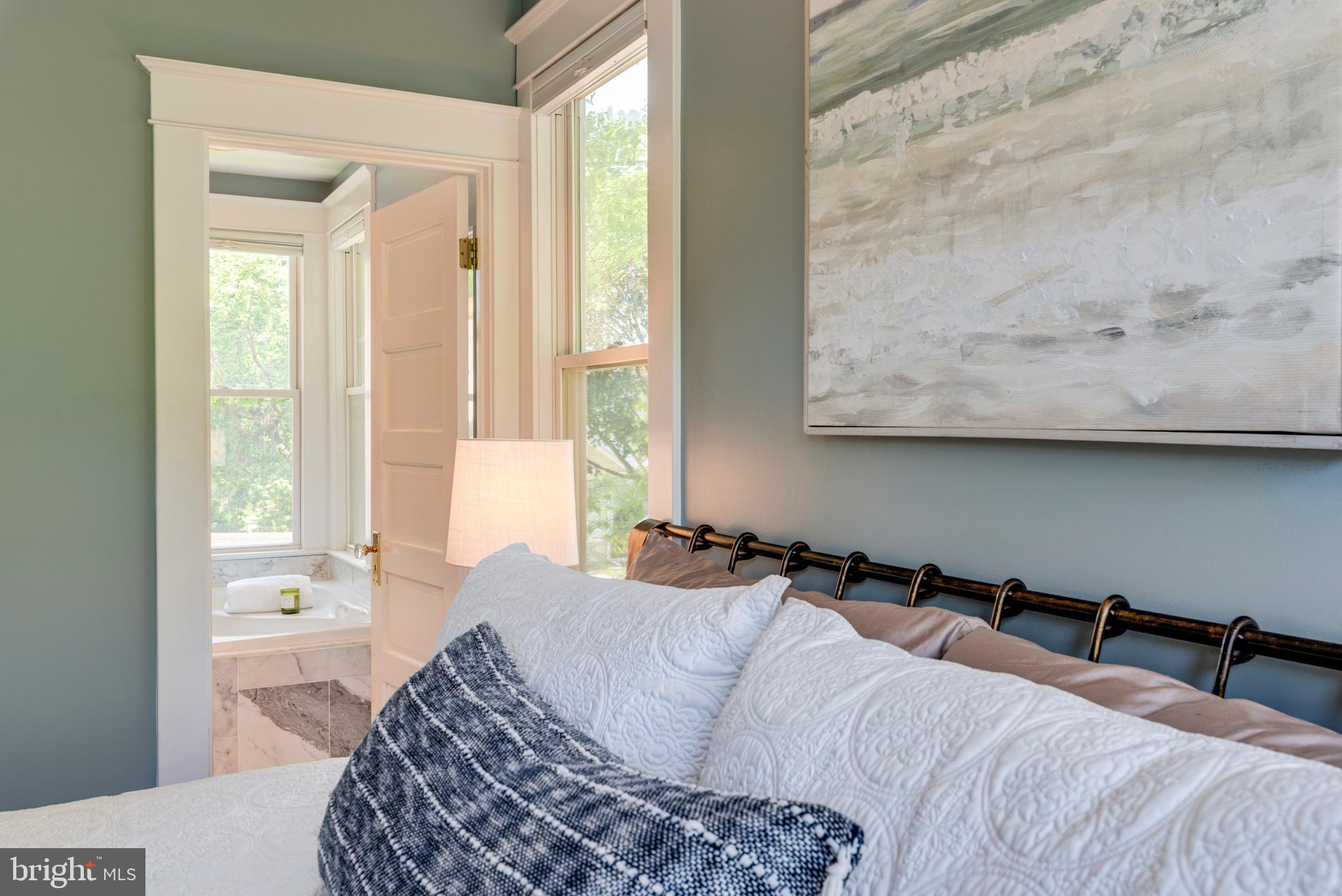 HOMEWOOD - Residential