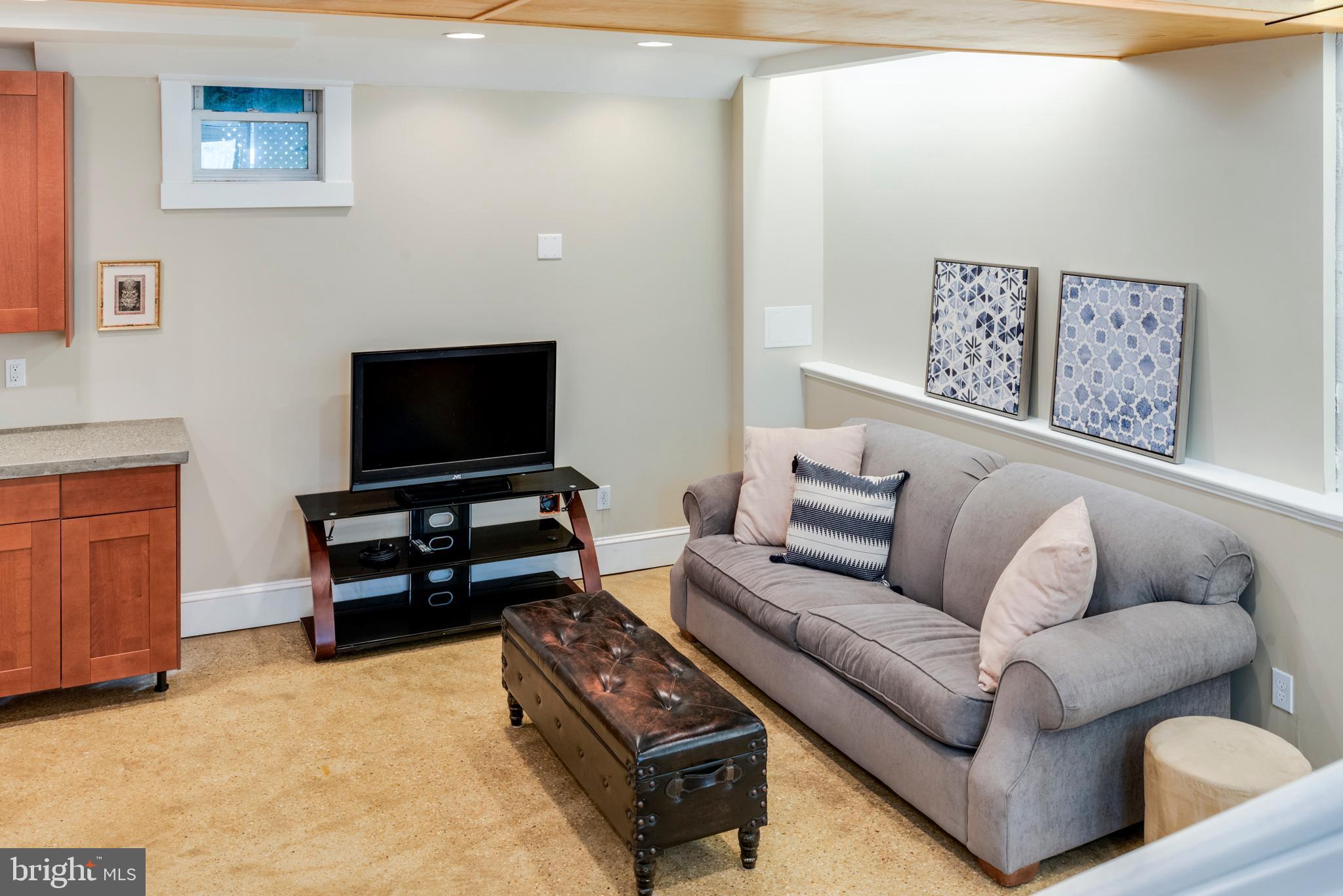 HOMEWOOD - Residential