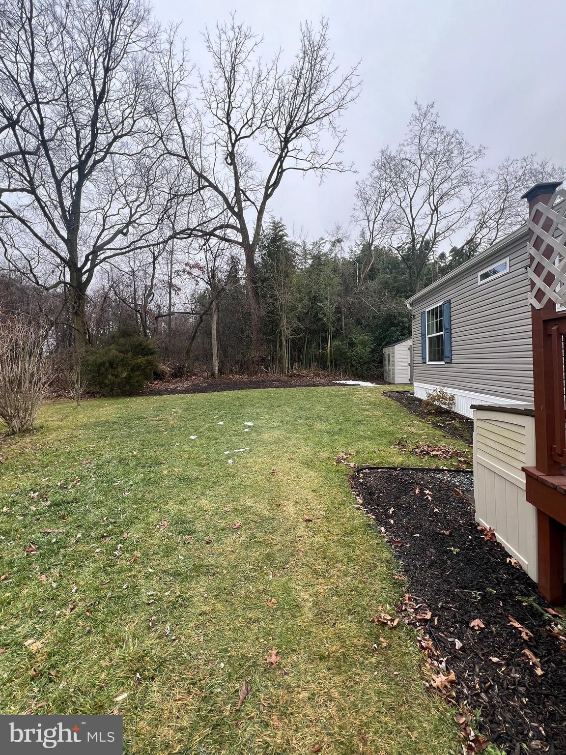 PIN OAK MOBILE HOME - Residential