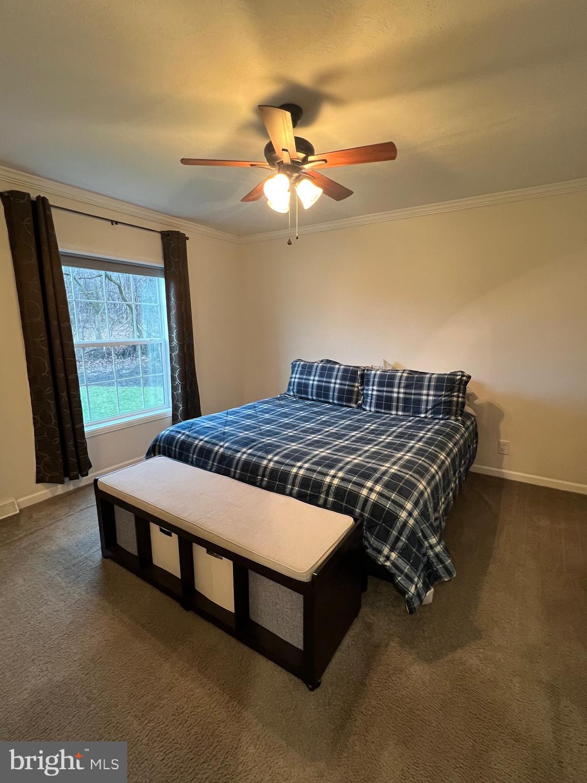 PIN OAK MOBILE HOME - Residential