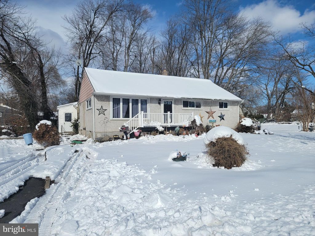 Photo of 473 3rd Avenue, WARMINSTER, PA 18974 (MLS # PABU2114736)