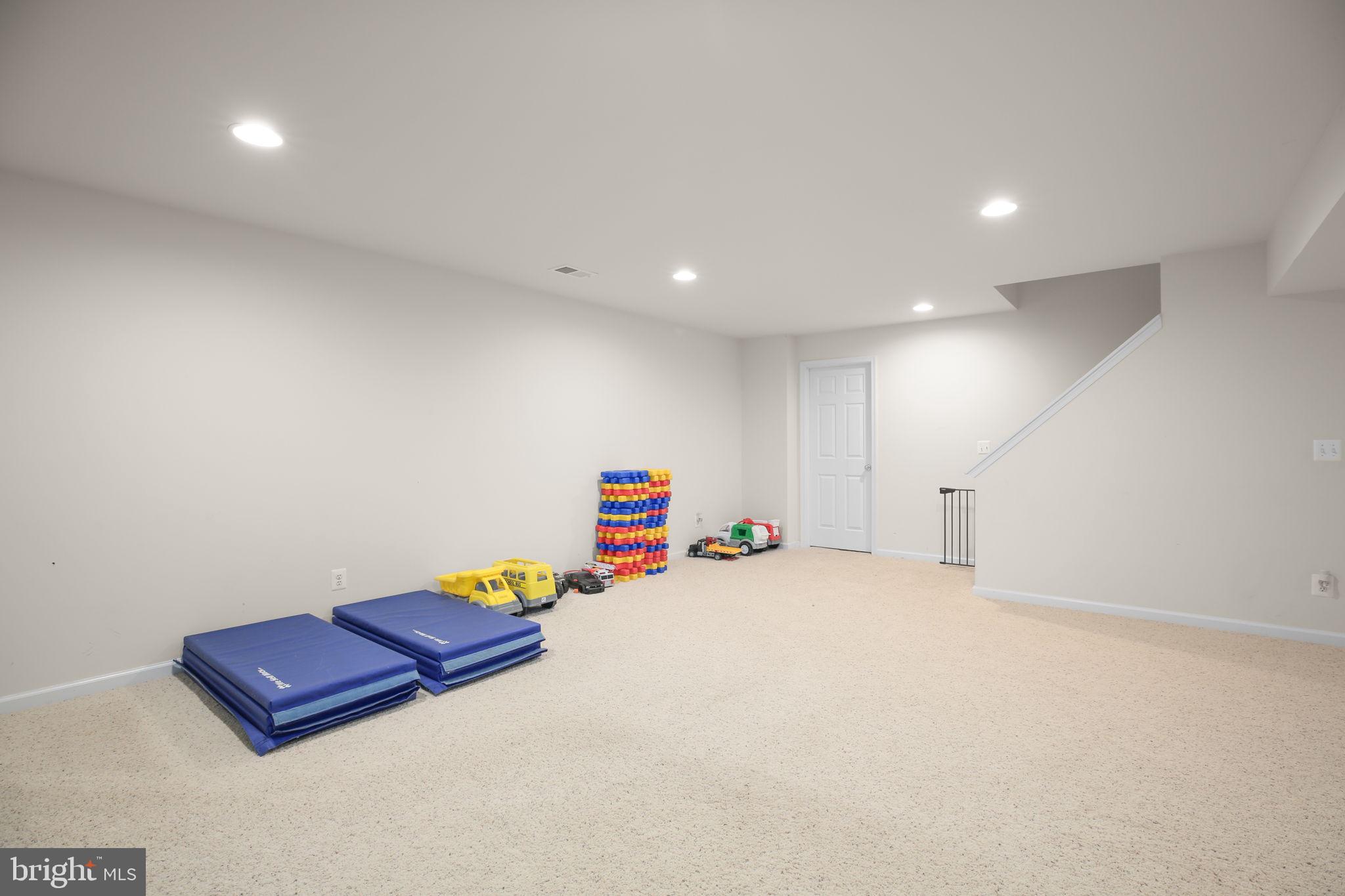 STUARTS CROSSING - Residential