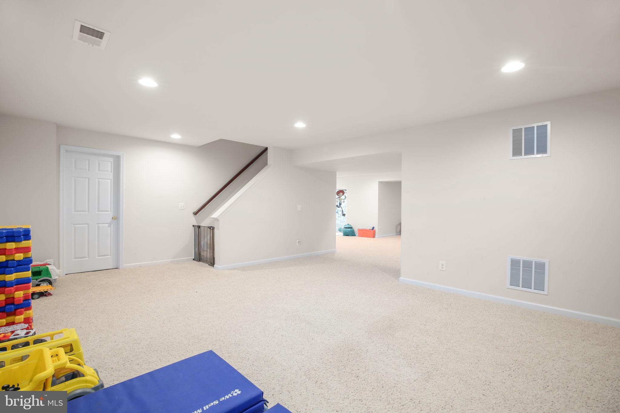 STUARTS CROSSING - Residential